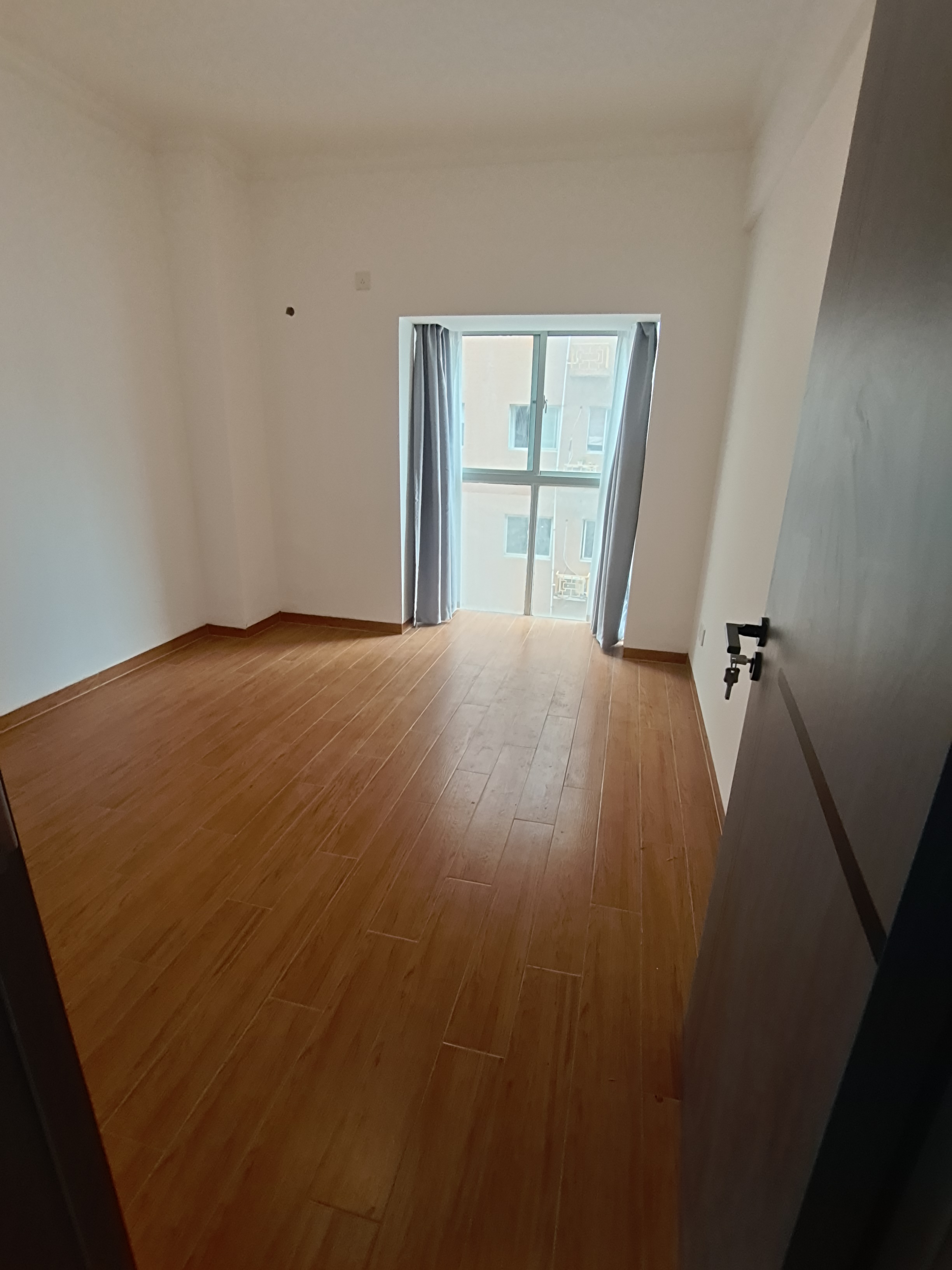 维港十字街 3室2厅2卫 68.0万 维港十字街 3室2厅2卫 68.0万卧室