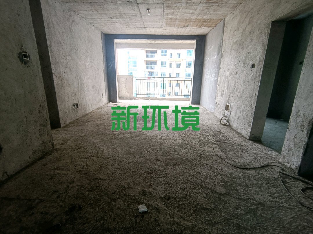 东方明珠  3室2厅2卫   55.80万客厅