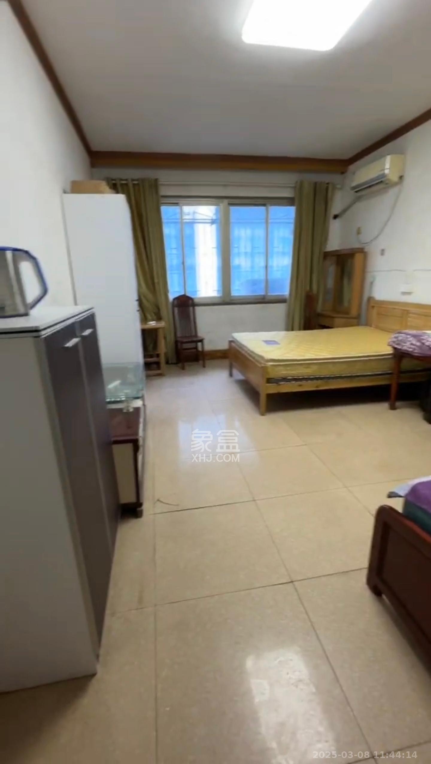 欣欣新村 3室2厅2卫 2000.0元/月 欣欣新村 3室2厅2卫 2000.0元/月室内图