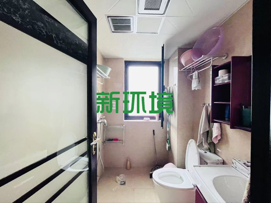 高盛澧园三期 3室2厅2卫 60.0万 高盛澧园三期 3室2厅2卫 60.0万客厅