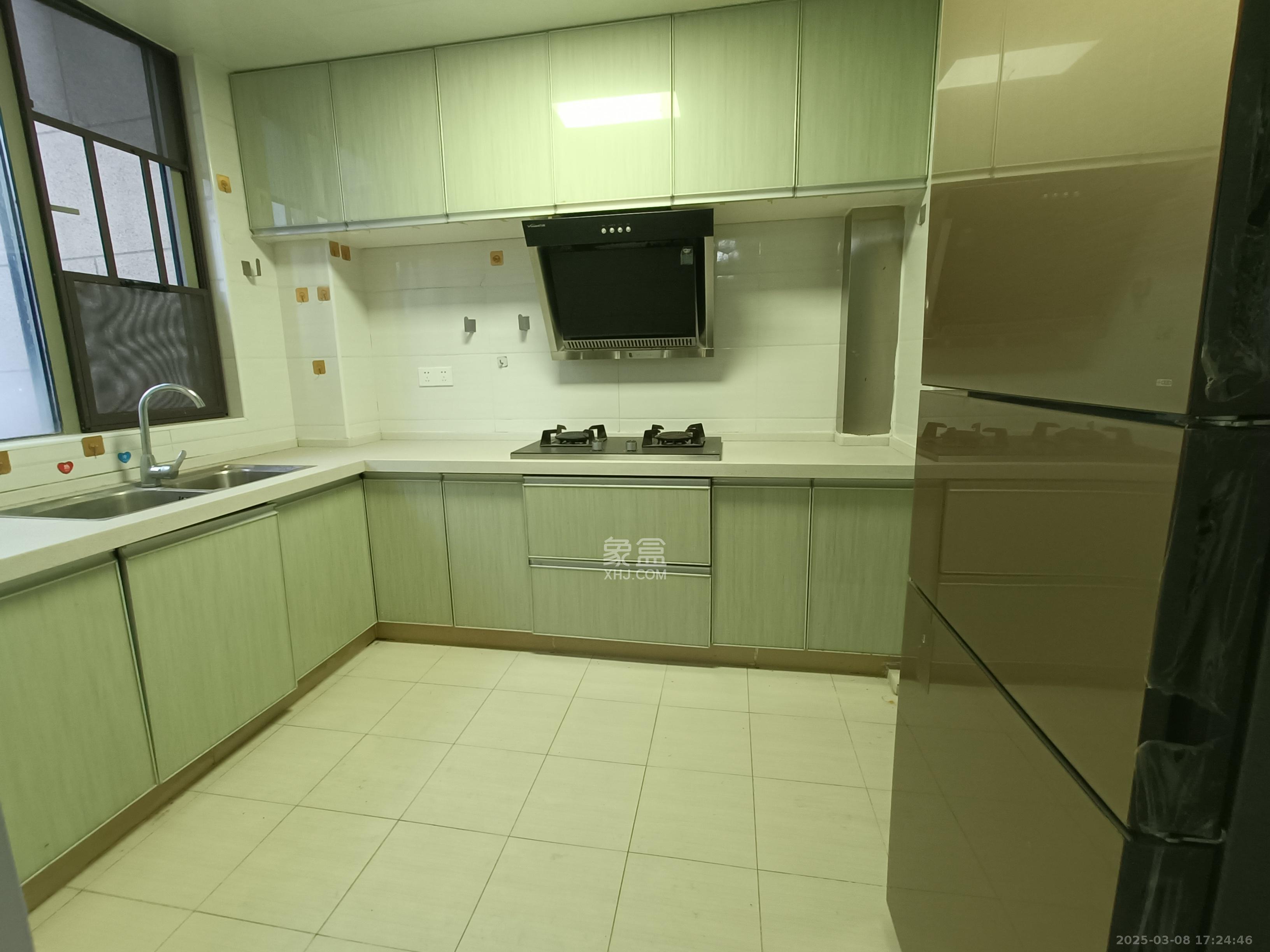 梅溪湖金茂悦(金悦雅苑) 4室2厅1卫 4000.0元/月 梅溪湖金茂悦(金悦雅苑) 4室2厅1卫 4000.0元/月室内图