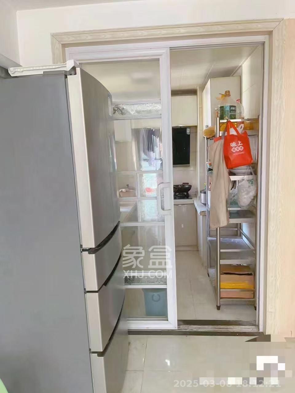 湘府十城（汇财御景湾新寓,汇财国际）  3室2厅1卫    2400.0元/月室内图