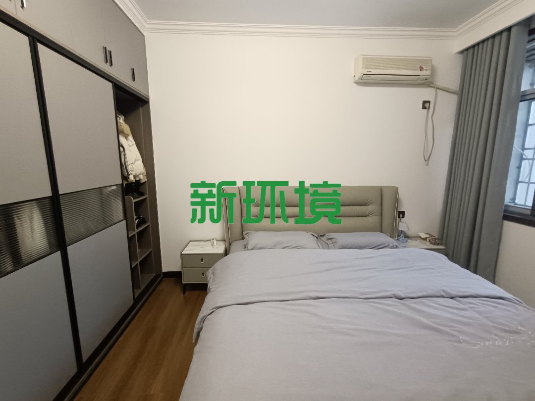 福源小区  3室2厅1卫   55.80万客厅