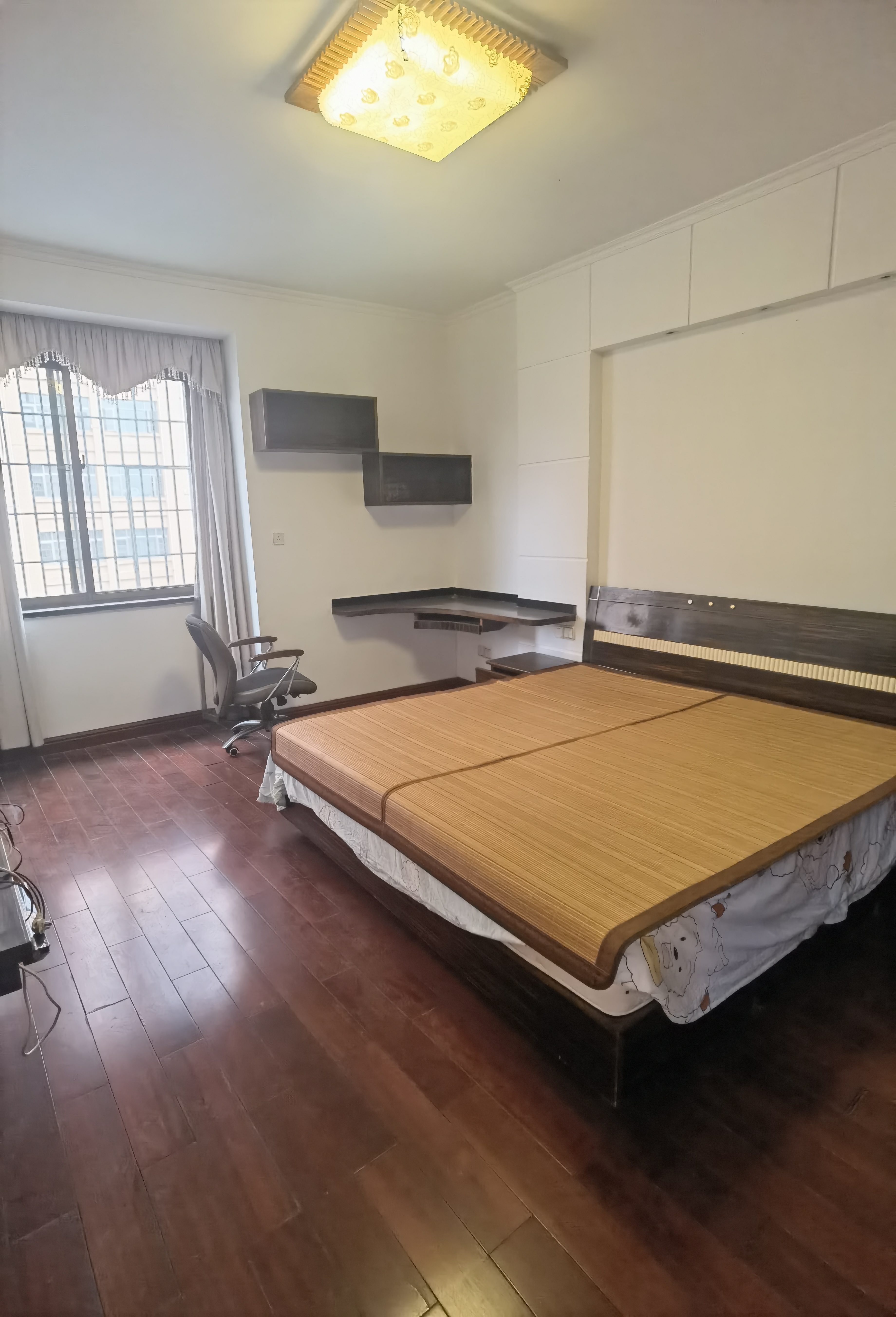 鸿都苑 3室2厅2卫 49.8万 鸿都苑 3室2厅2卫 49.8万客厅