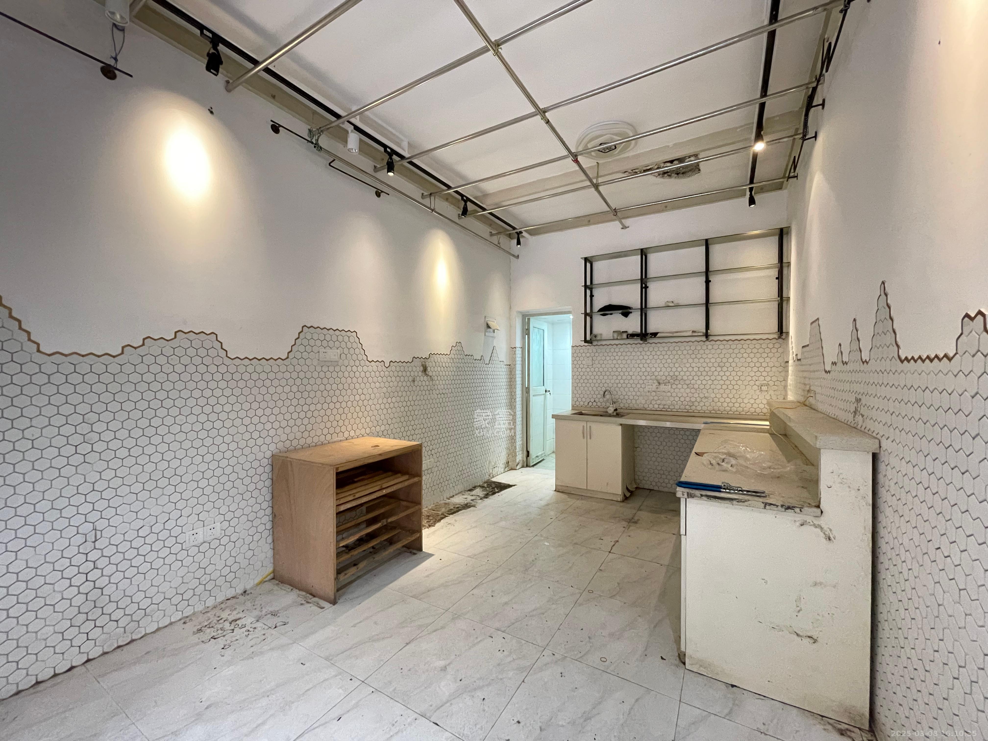 恒大名都   29.93㎡      1600.0元/月室内图