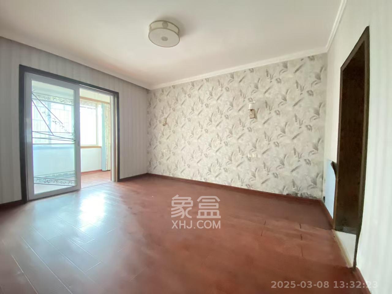 金蕾苑 4室2厅1卫 3700.0元/月 金蕾苑 4室2厅1卫 3700.0元/月室内图