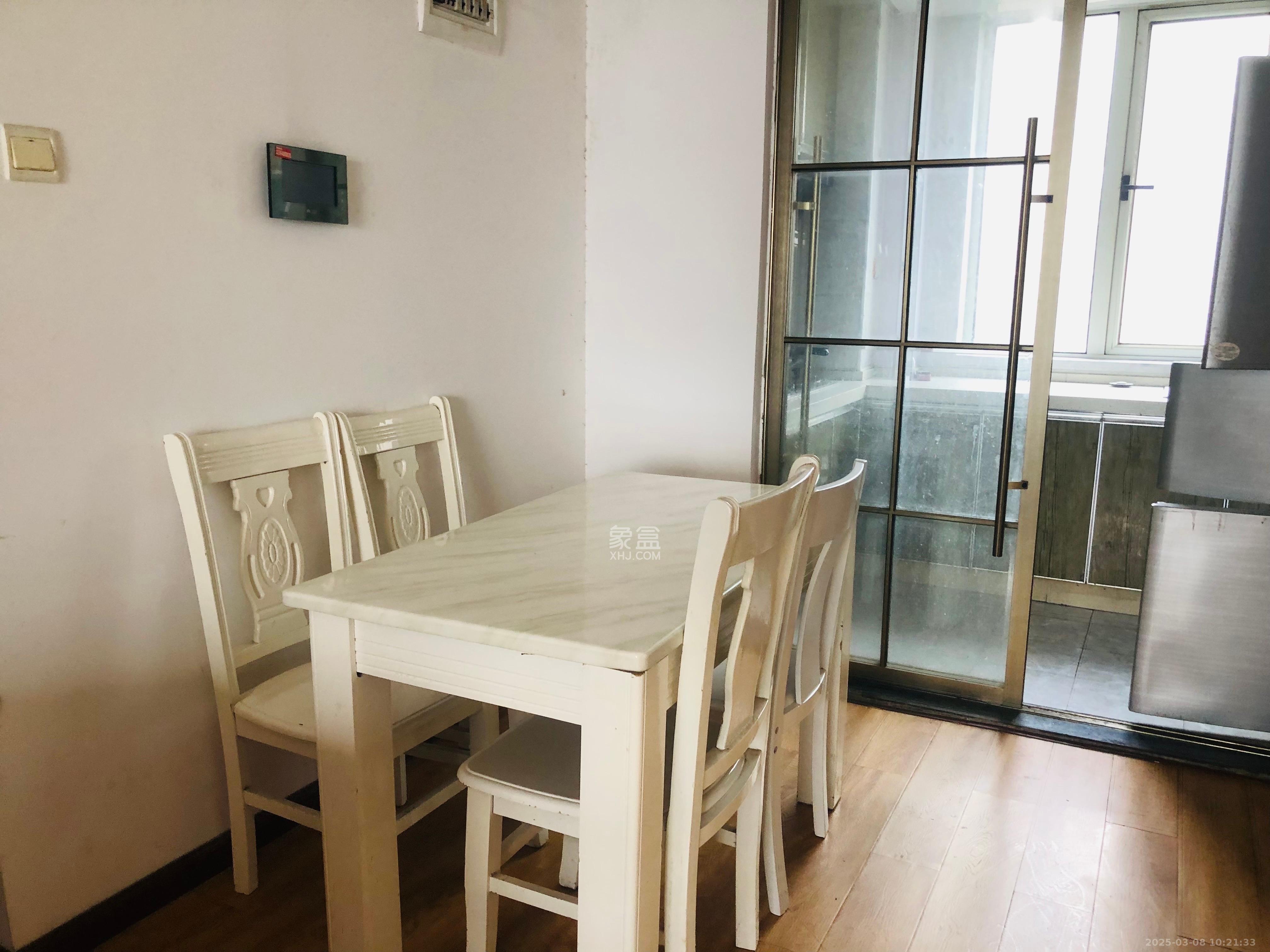 五矿万境水岸一期(万境水岸嘉苑) 4室2厅2卫 3000.0元/月 五矿万境水岸一期(万境水岸嘉苑) 4室2厅2卫 3000.0元/月室内图