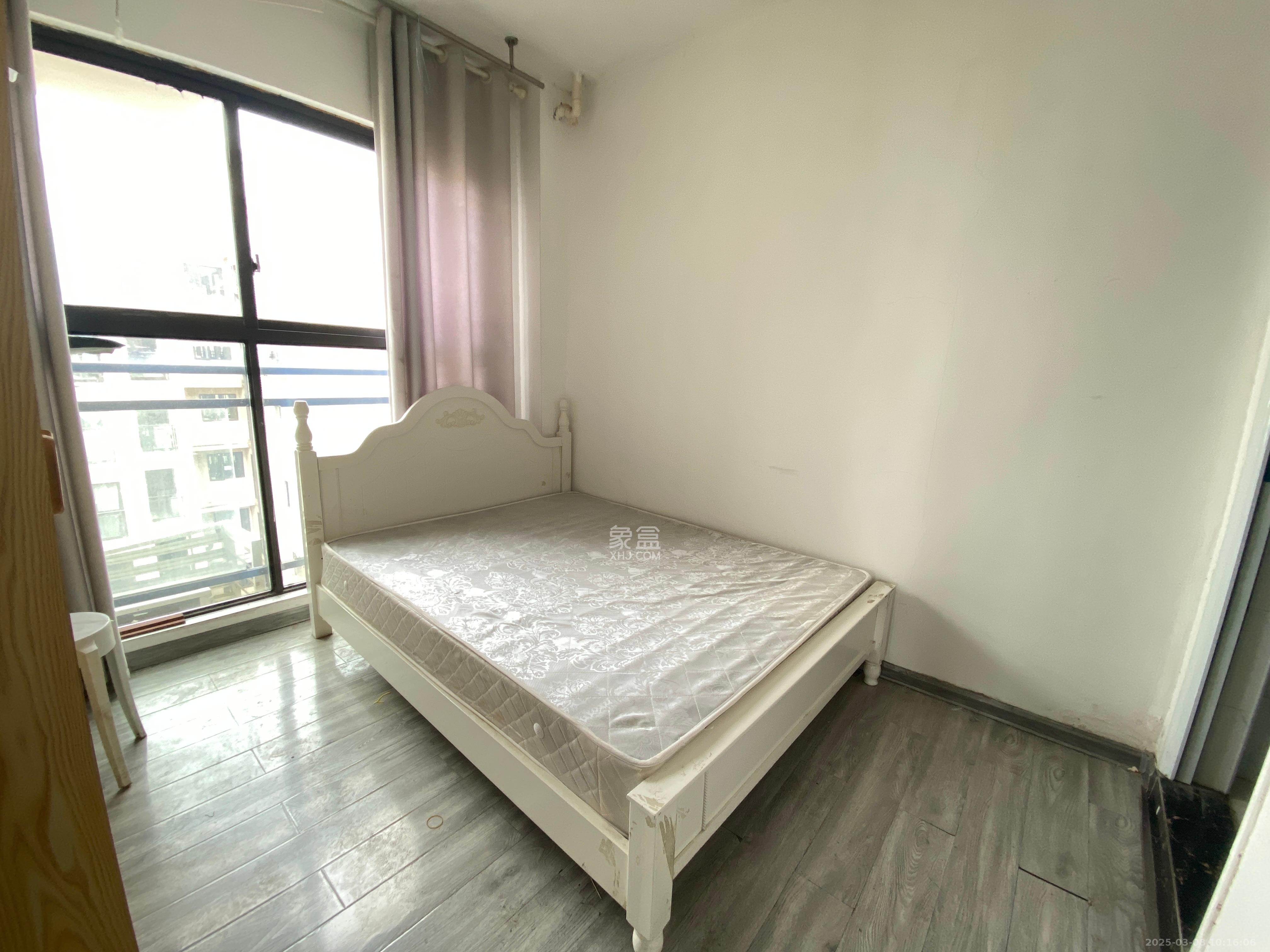 芙蓉别墅山庄(嘉湘华庭)  1室0厅0卫    850.0元/月 芙蓉别墅山庄(嘉湘华庭)  1室0厅0卫    850.0元/月