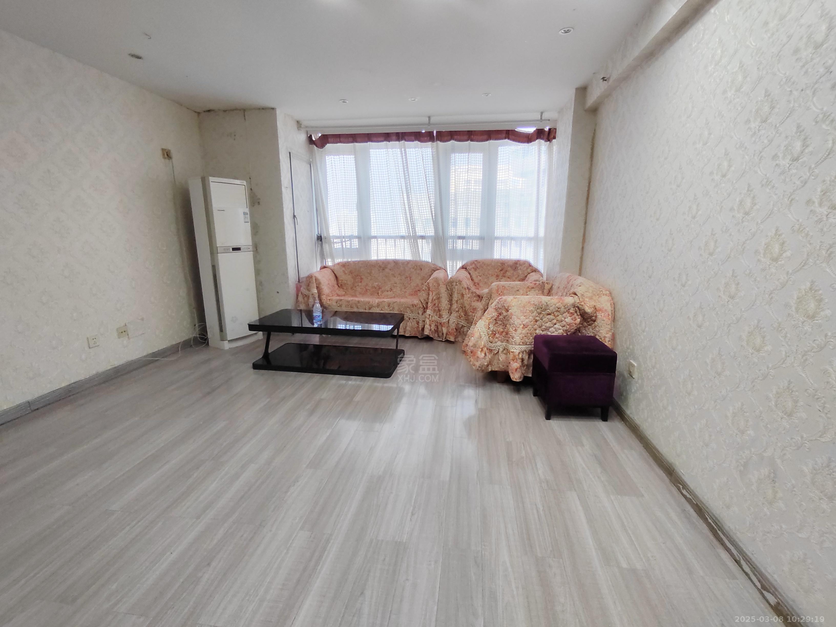 金轮时代广场 2室1厅1卫 1600.0元/月 金轮时代广场 2室1厅1卫 1600.0元/月室内图