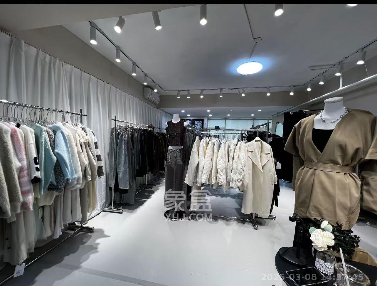 五一新干线 1室0厅0卫 6700.0元/月 五一新干线 1室0厅0卫 6700.0元/月室内图