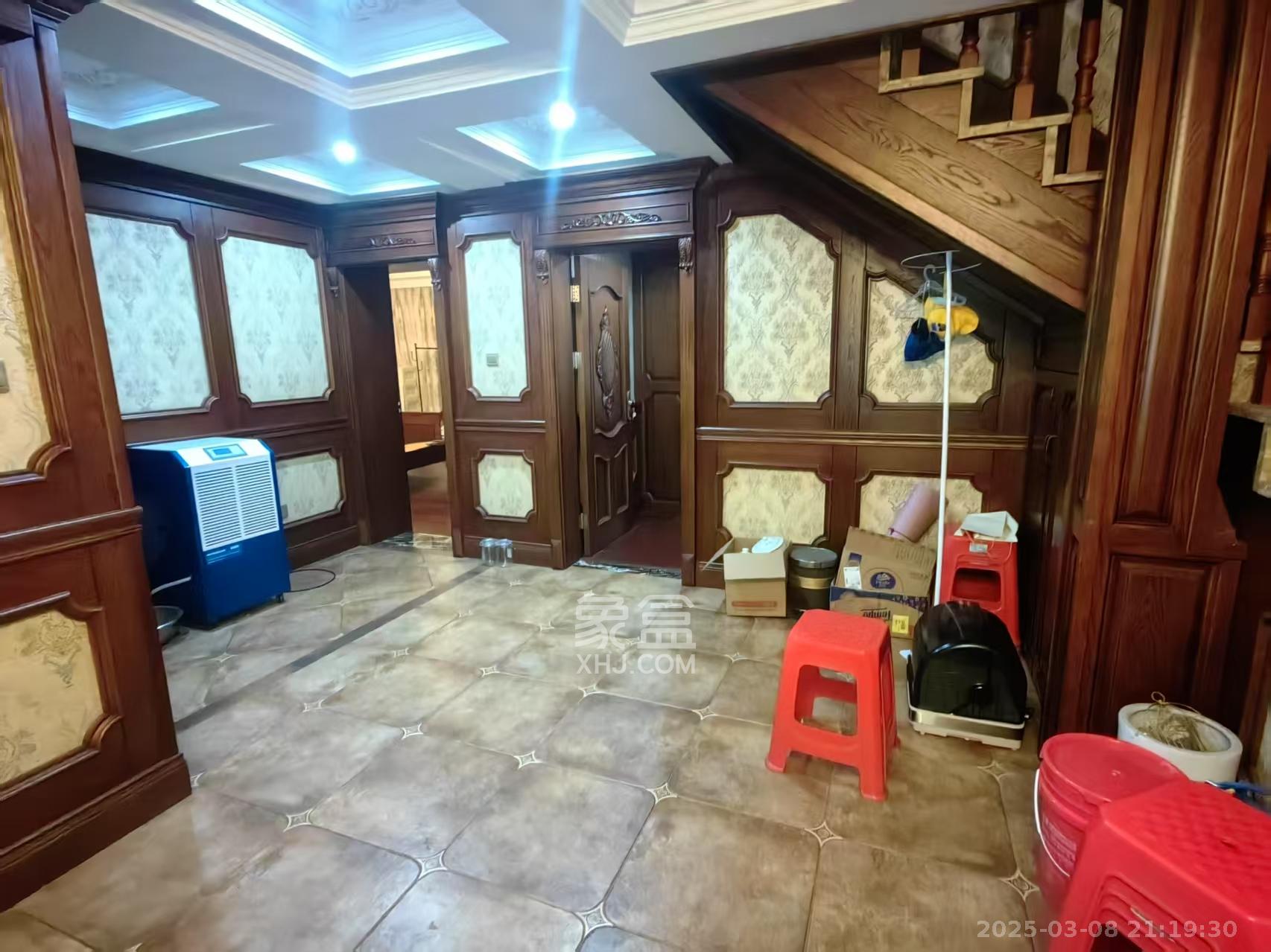 宏聚地中海 5室2厅4卫 6800.0元/月 宏聚地中海 5室2厅4卫 6800.0元/月室内图