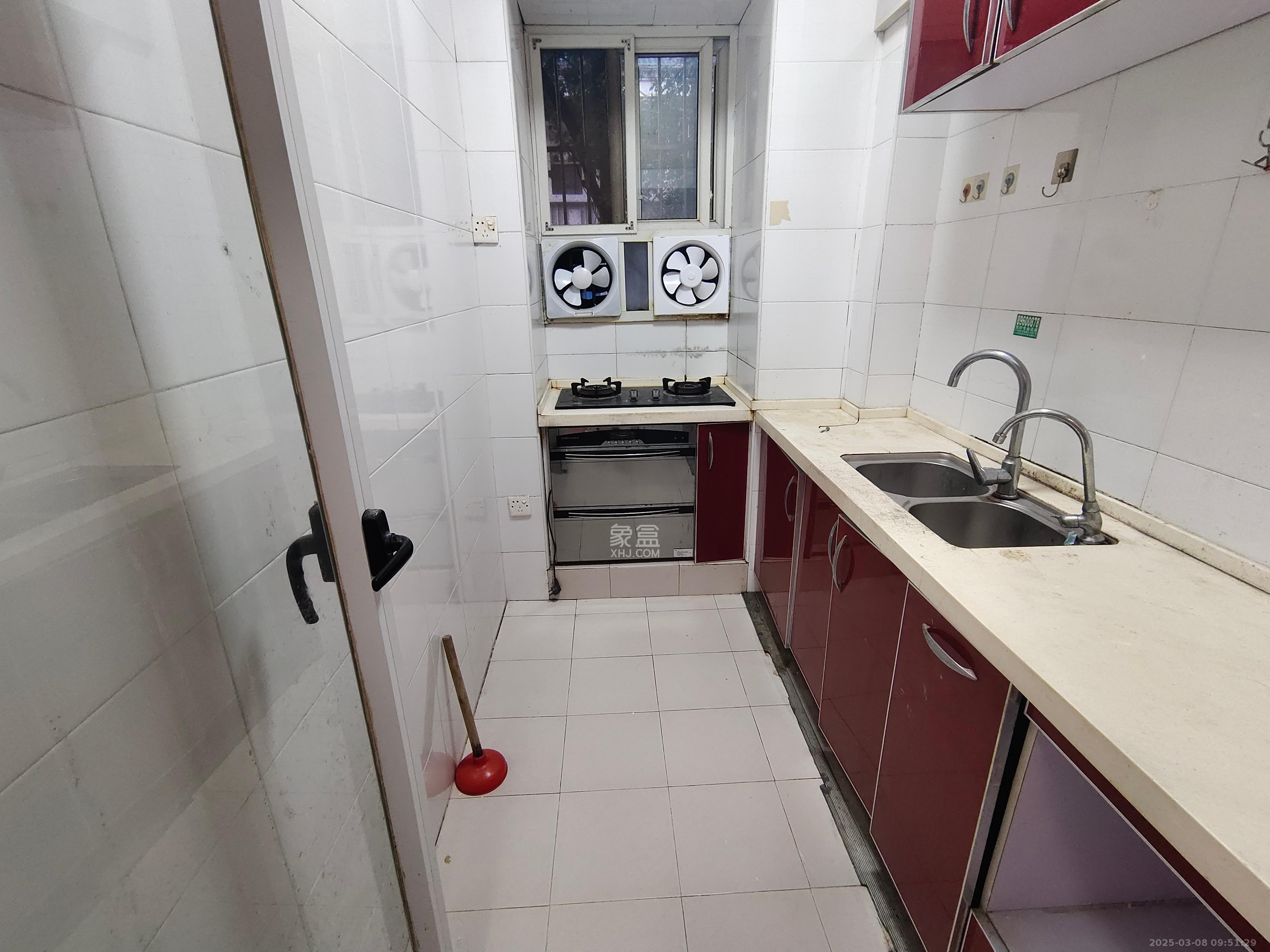 望月湖小区一片(荣龙社区) 3室2厅1卫 3200.0元/月 望月湖小区一片(荣龙社区) 3室2厅1卫 3200.0元/月室内图