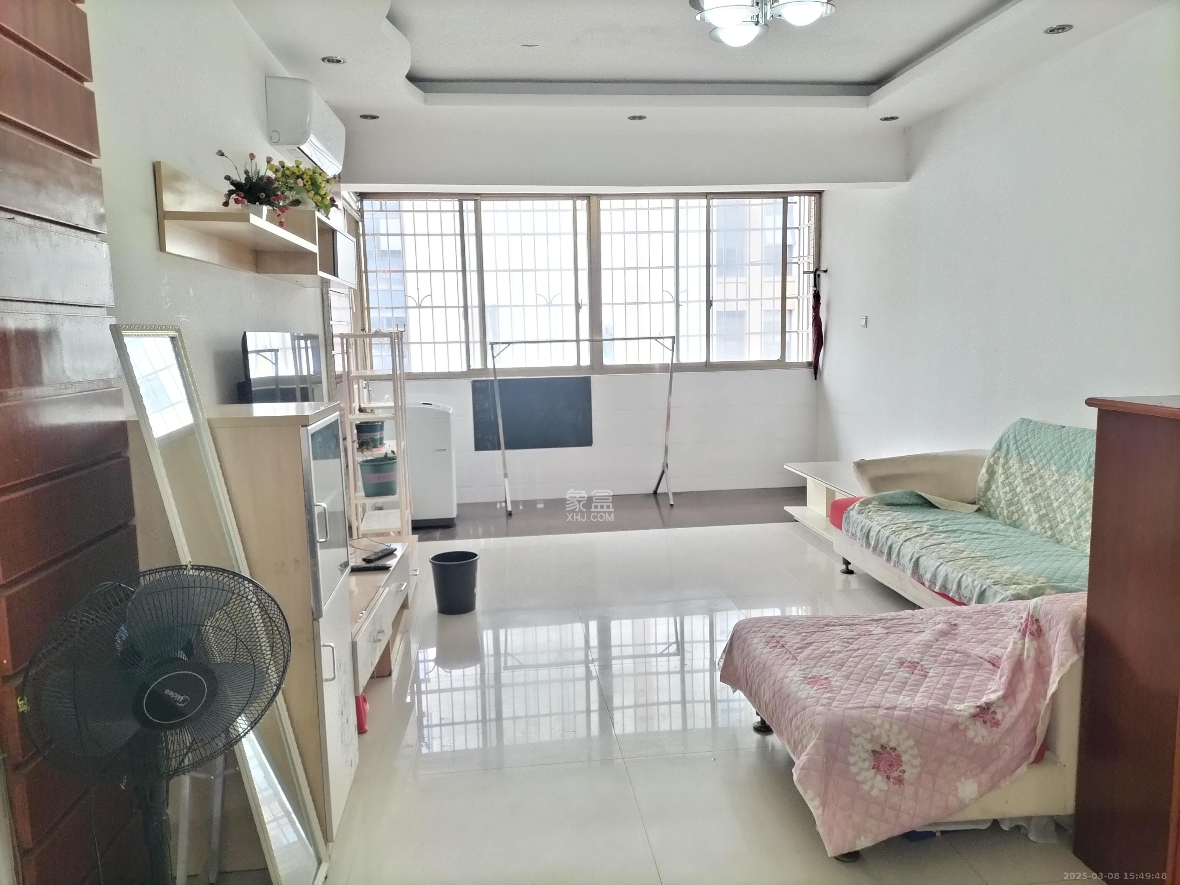 长丰小区 3室2厅1卫 2300.0元/月 长丰小区 3室2厅1卫 2300.0元/月室内图