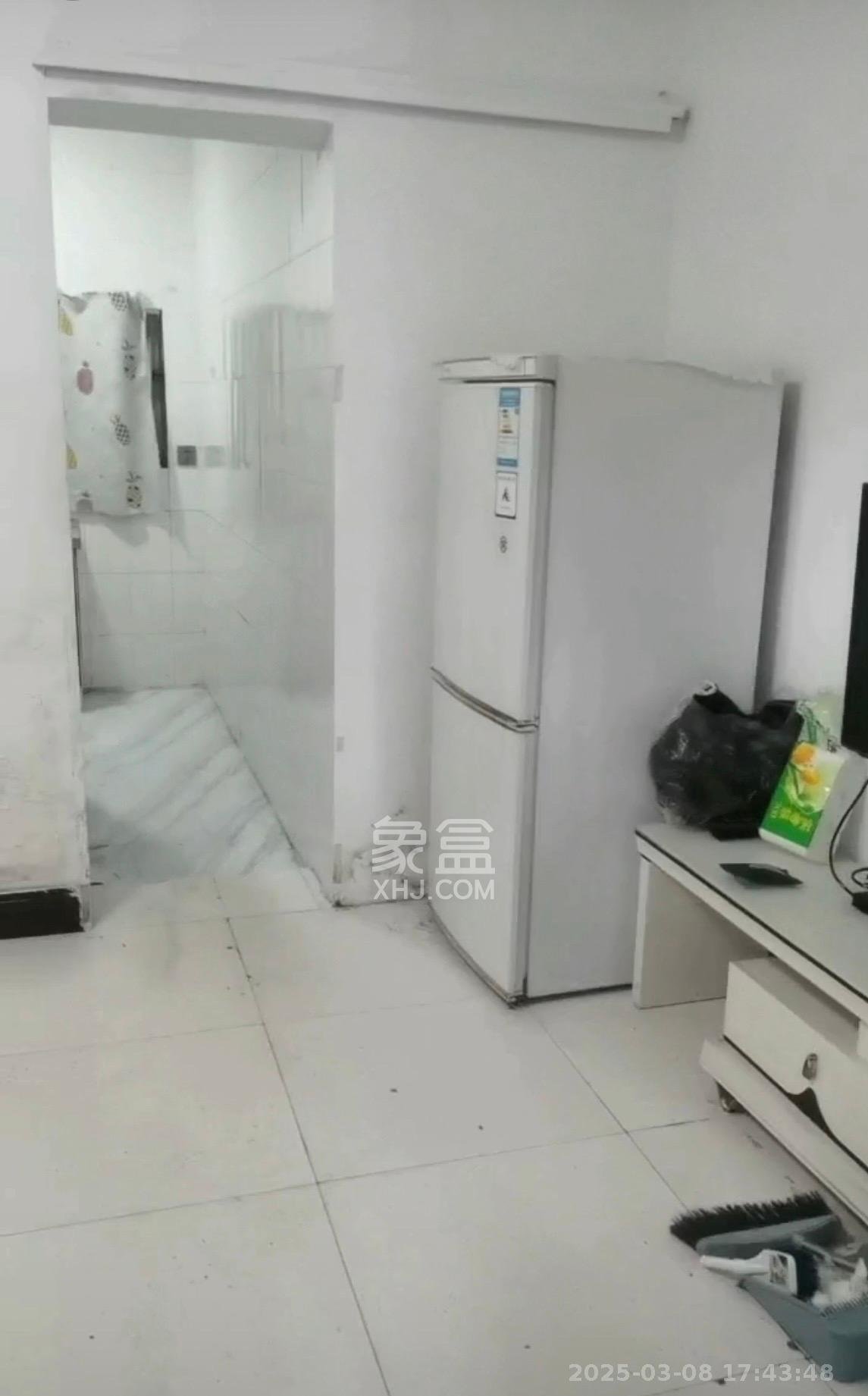 谢家冲 1室0厅0卫 1100.0元/月 谢家冲 1室0厅0卫 1100.0元/月室内图