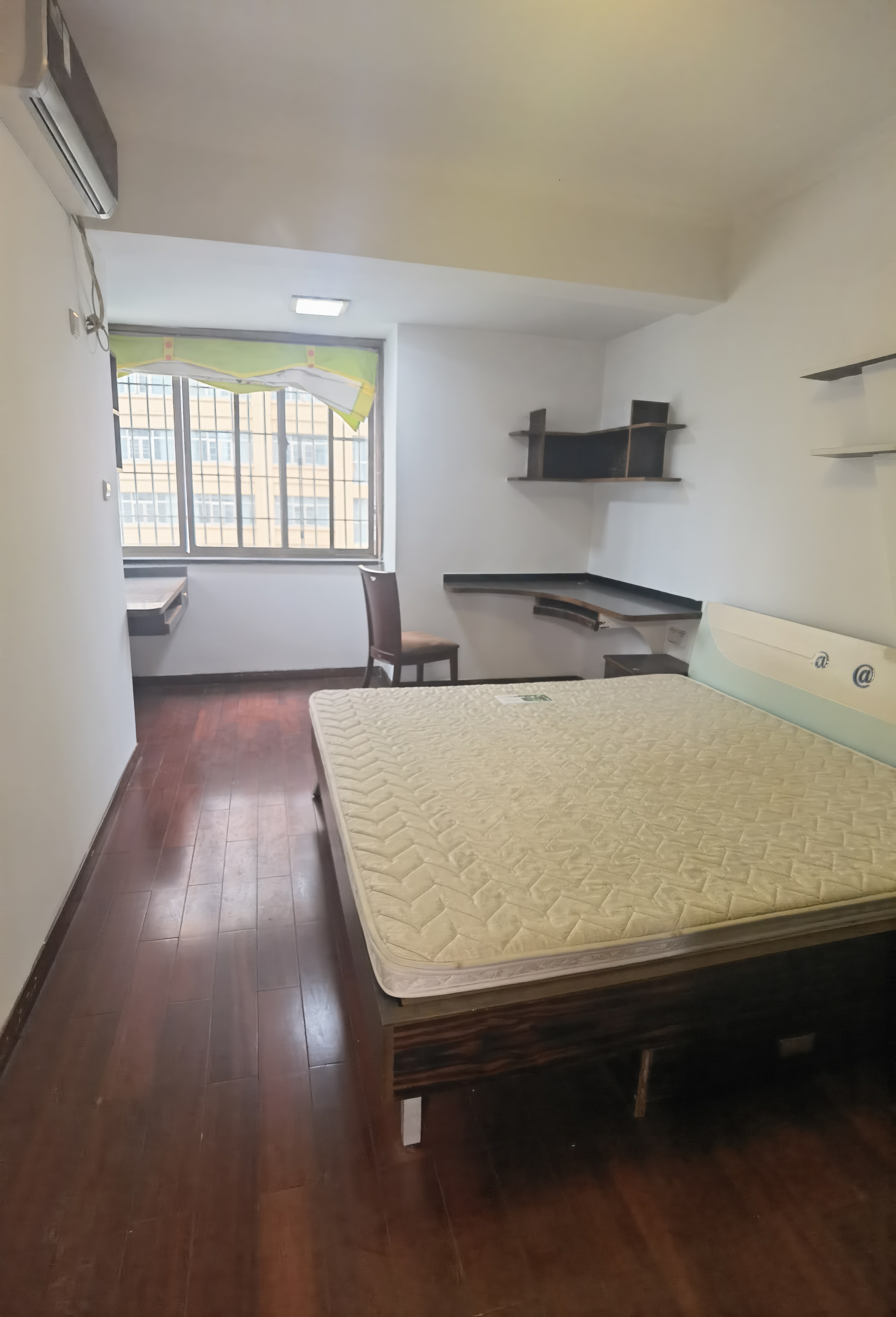 鸿都苑 3室2厅2卫 49.8万 鸿都苑 3室2厅2卫 49.8万客厅