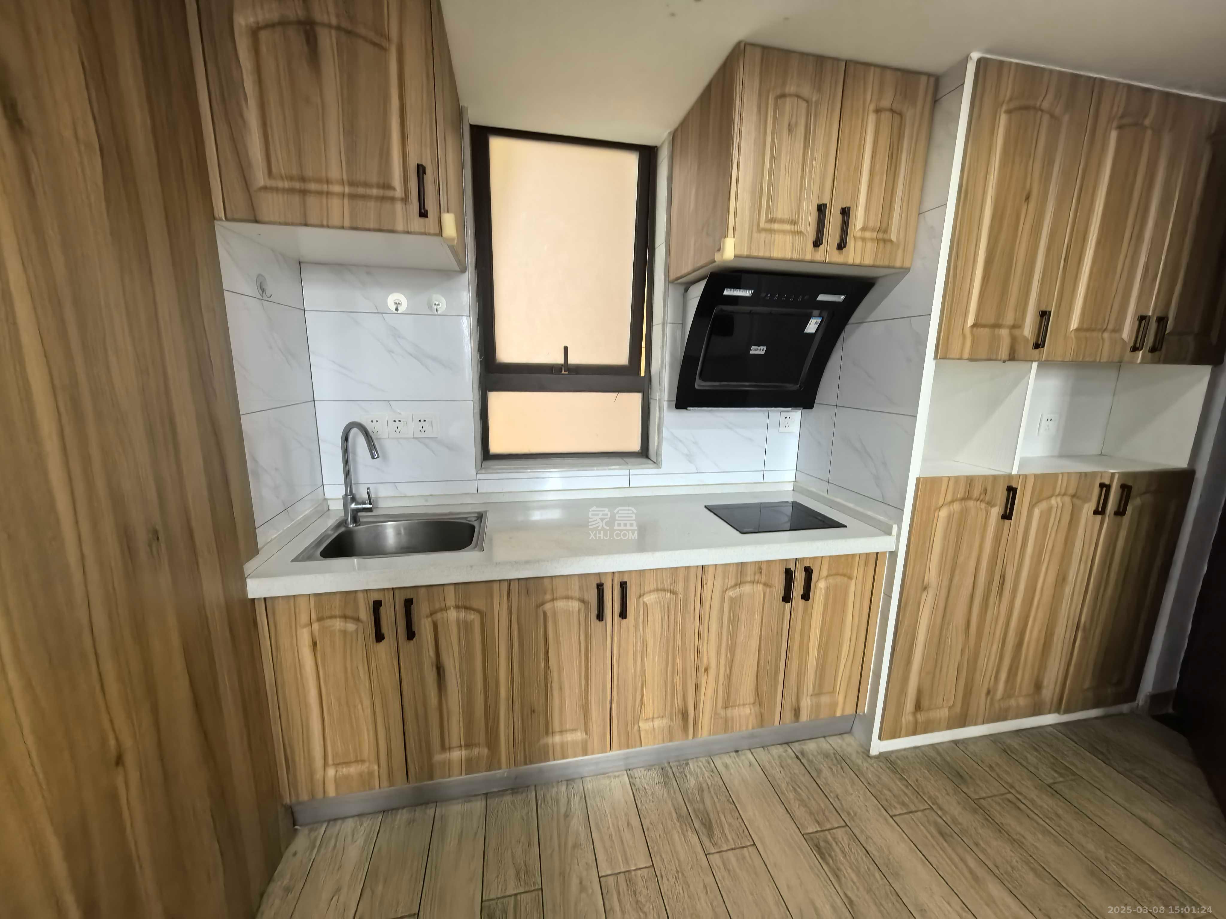 达美溪湖湾  2室2厅1卫    3600.0元/月 达美溪湖湾  2室2厅1卫    3600.0元/月室内图