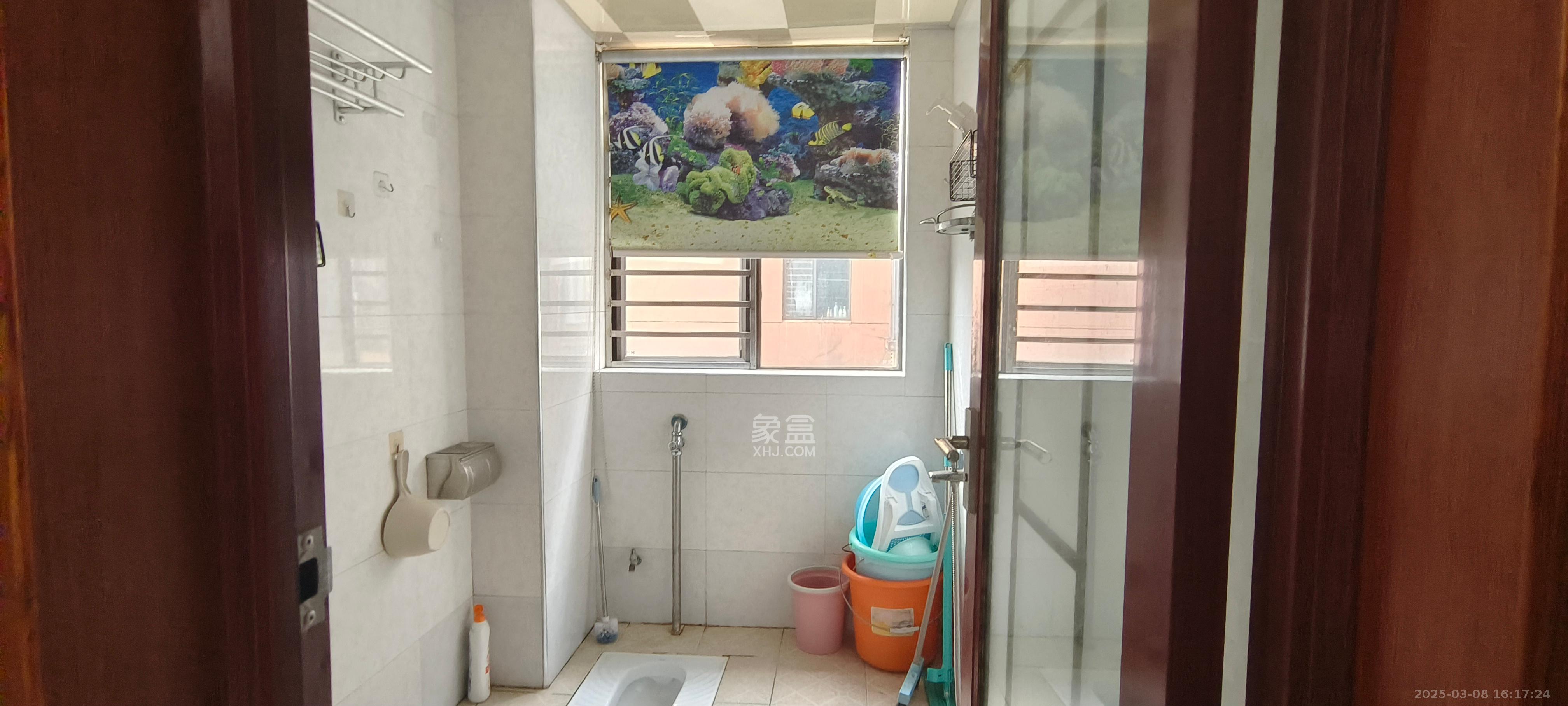 山水花都  2室2厅1卫   2350.00元/月室内图