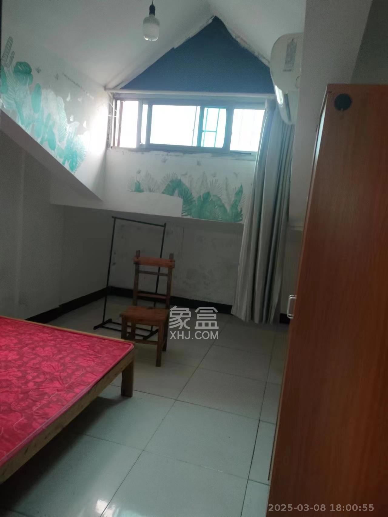 扬帆小区 2室1厅1卫 1200.0元/月 扬帆小区 2室1厅1卫 1200.0元/月室内图