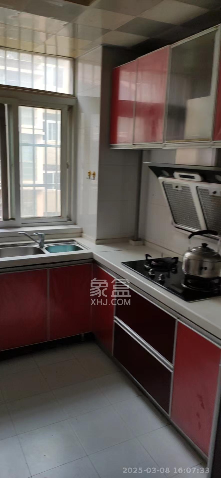 鄱阳小区 2室1厅1卫 1600.0元/月 鄱阳小区 2室1厅1卫 1600.0元/月室内图