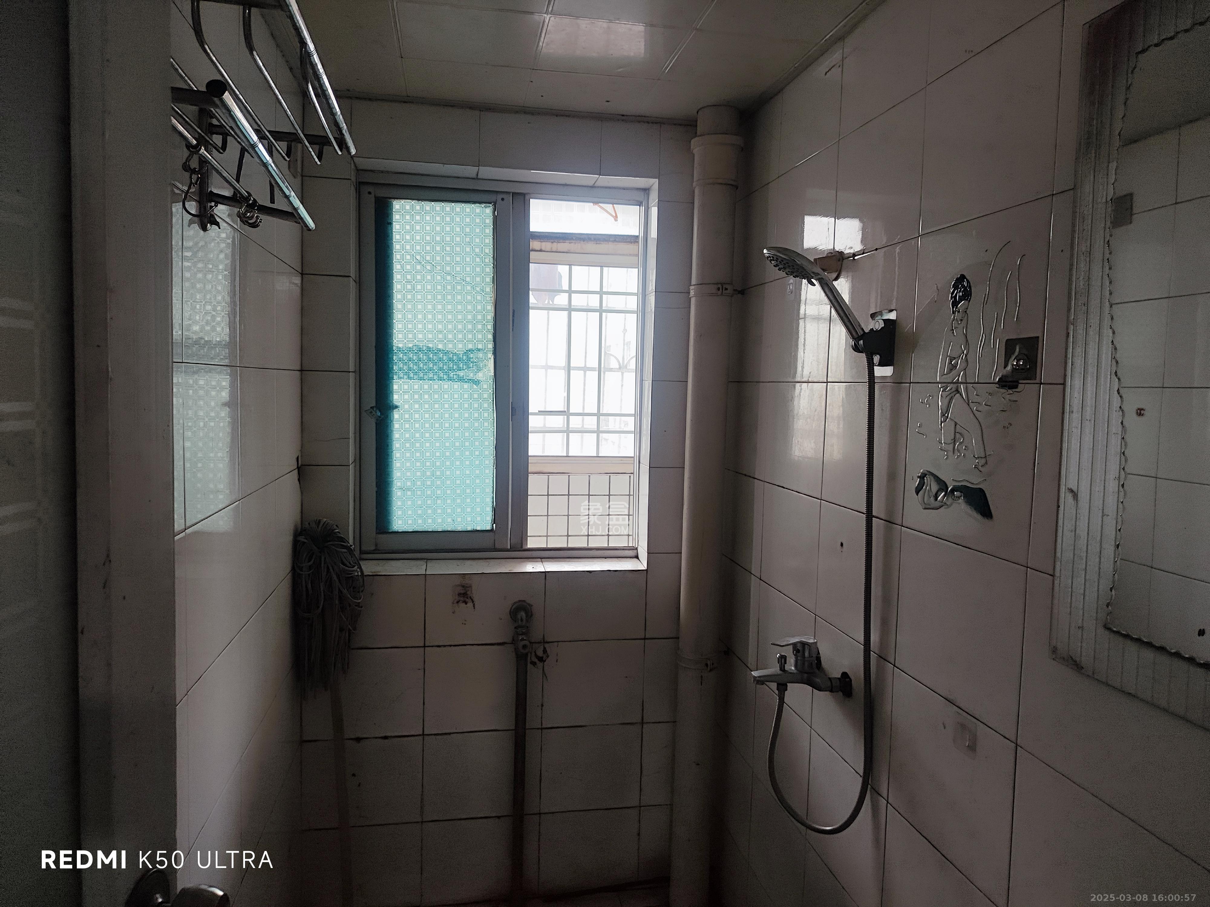 红星大市场 4室2厅1卫 1600.0元/月 红星大市场 4室2厅1卫 1600.0元/月室内图