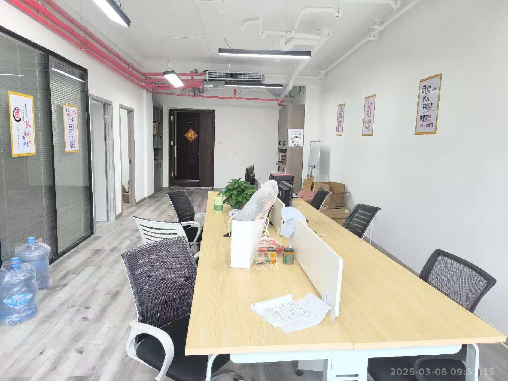公园9号大都会  2室1厅1卫   4000.00元/月室内图