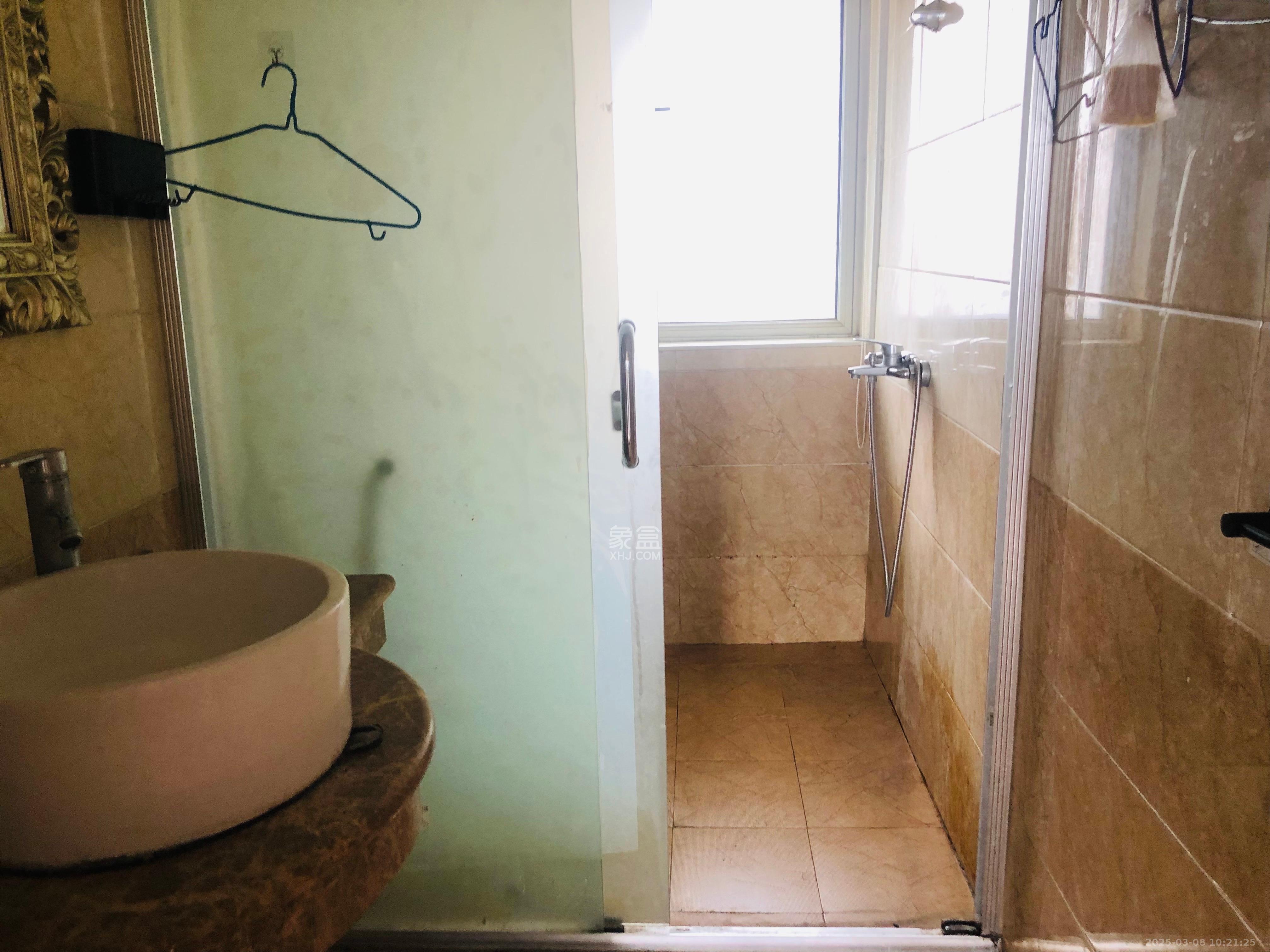 五矿万境水岸一期(万境水岸嘉苑) 4室2厅2卫 3000.0元/月 五矿万境水岸一期(万境水岸嘉苑) 4室2厅2卫 3000.0元/月室内图