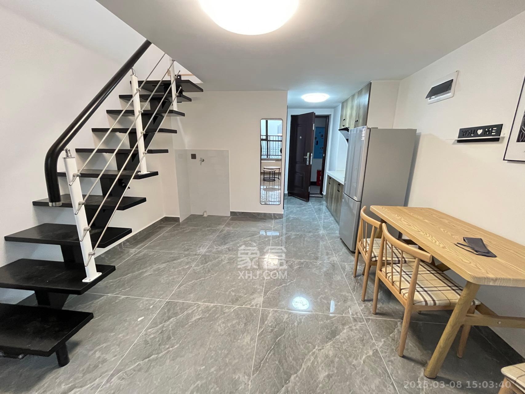 裕天国际商汇中心 1室1厅1卫 2000.0元/月 裕天国际商汇中心 1室1厅1卫 2000.0元/月室内图