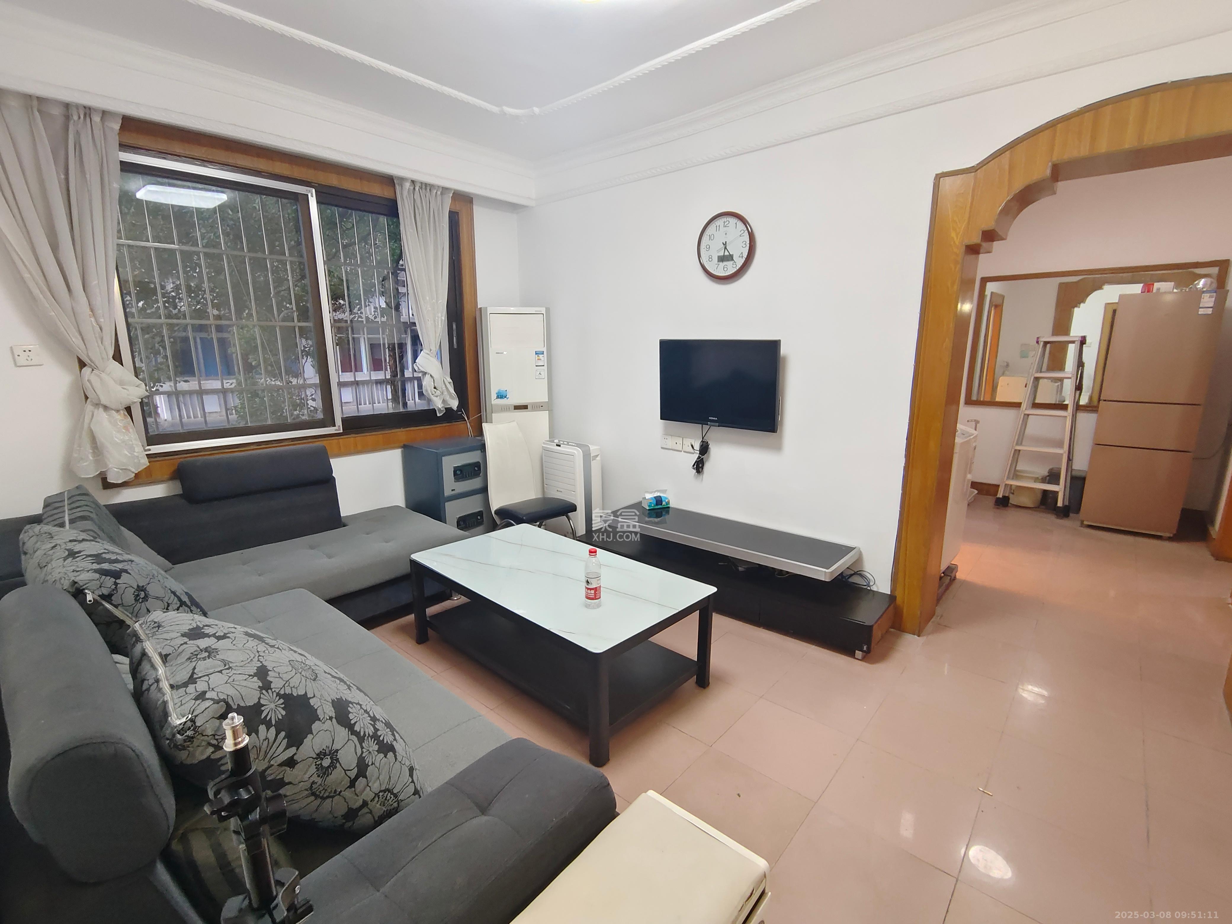 望月湖小区一片(荣龙社区) 3室2厅1卫 3200.0元/月 望月湖小区一片(荣龙社区) 3室2厅1卫 3200.0元/月室内图