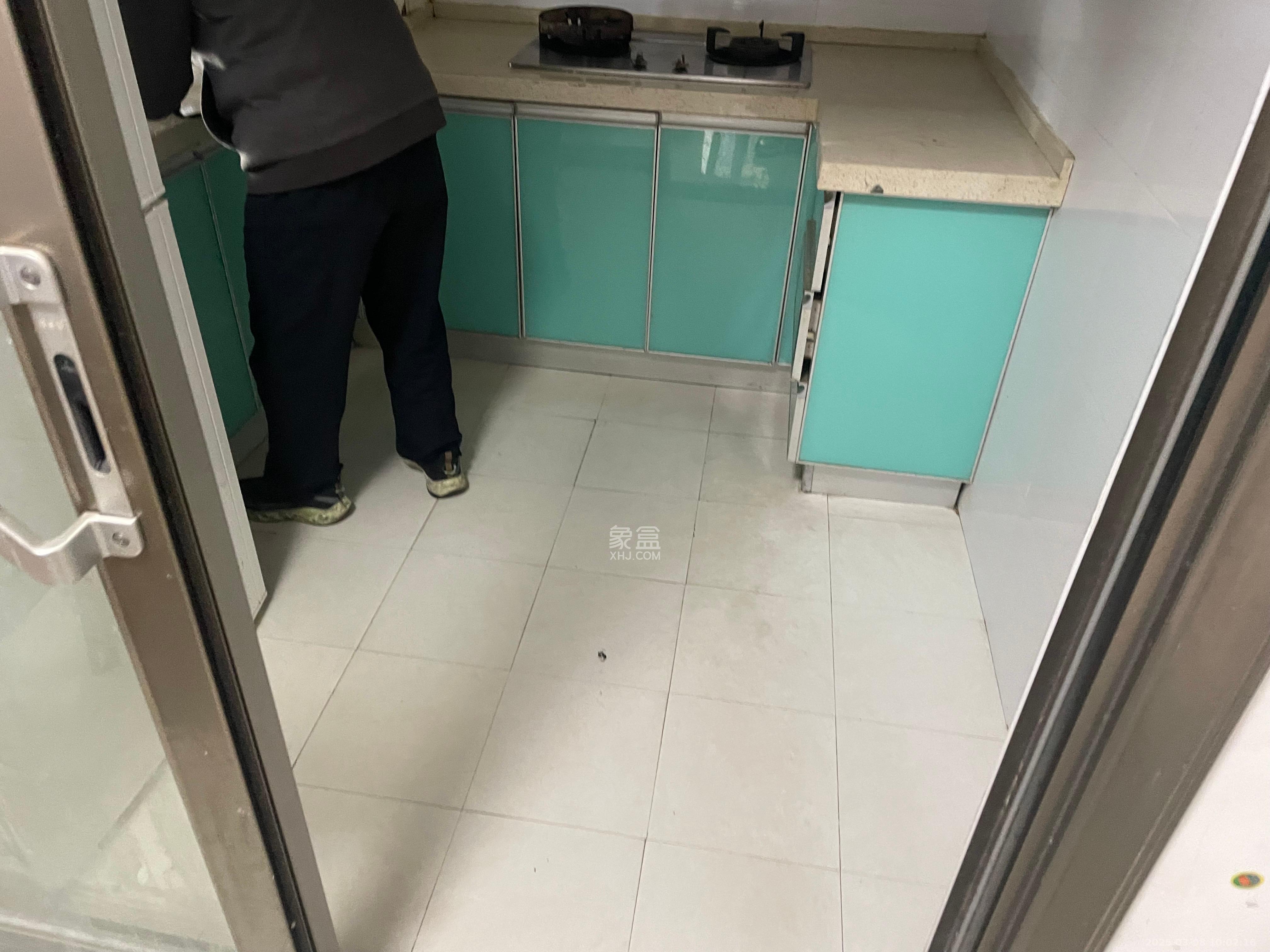 通用时代国际社区  3室2厅1卫   2100.00元/月室内图