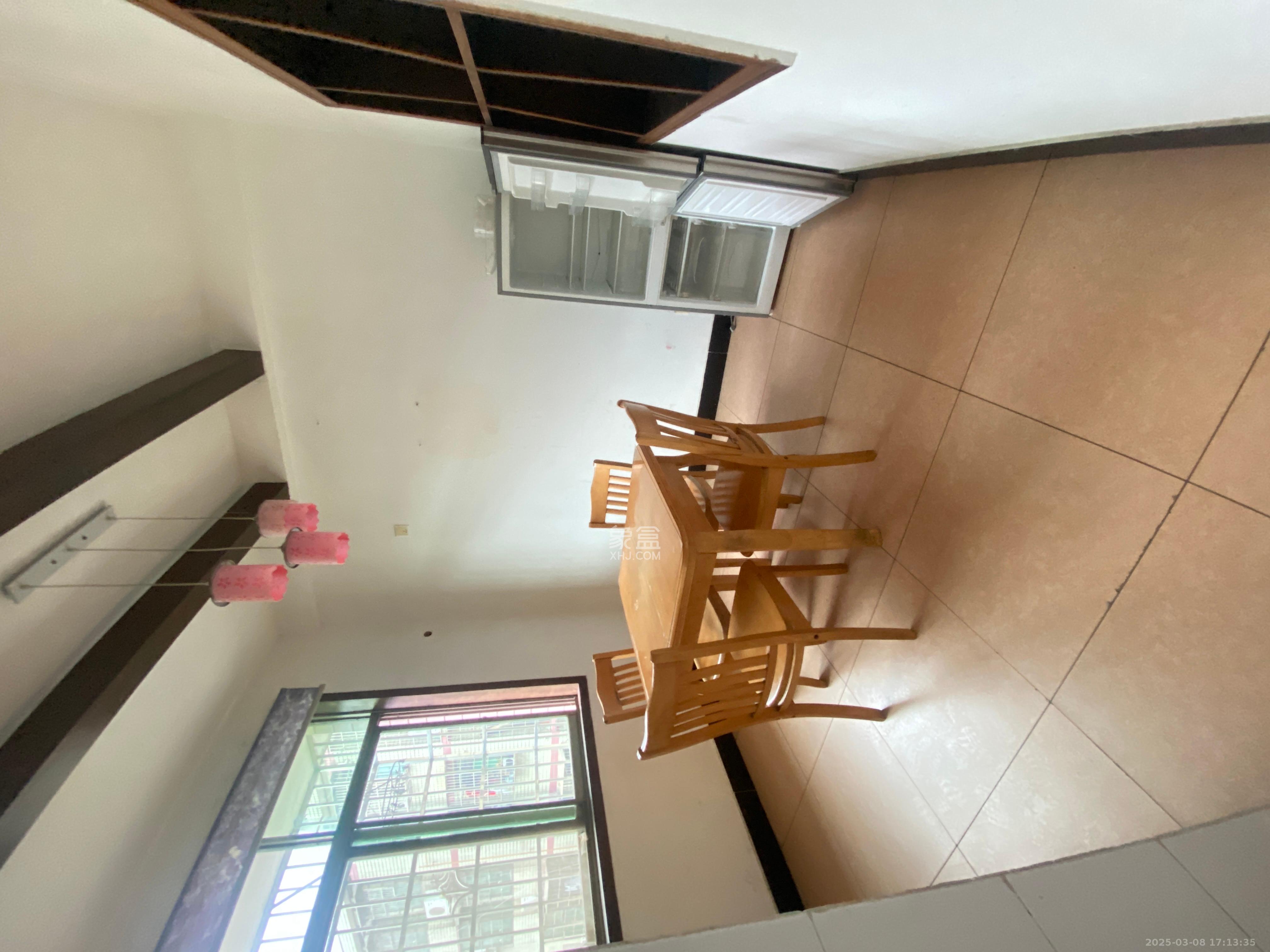 泉塘小区  2室2厅1卫    1300.0元/月 泉塘小区  2室2厅1卫    1300.0元/月室内图