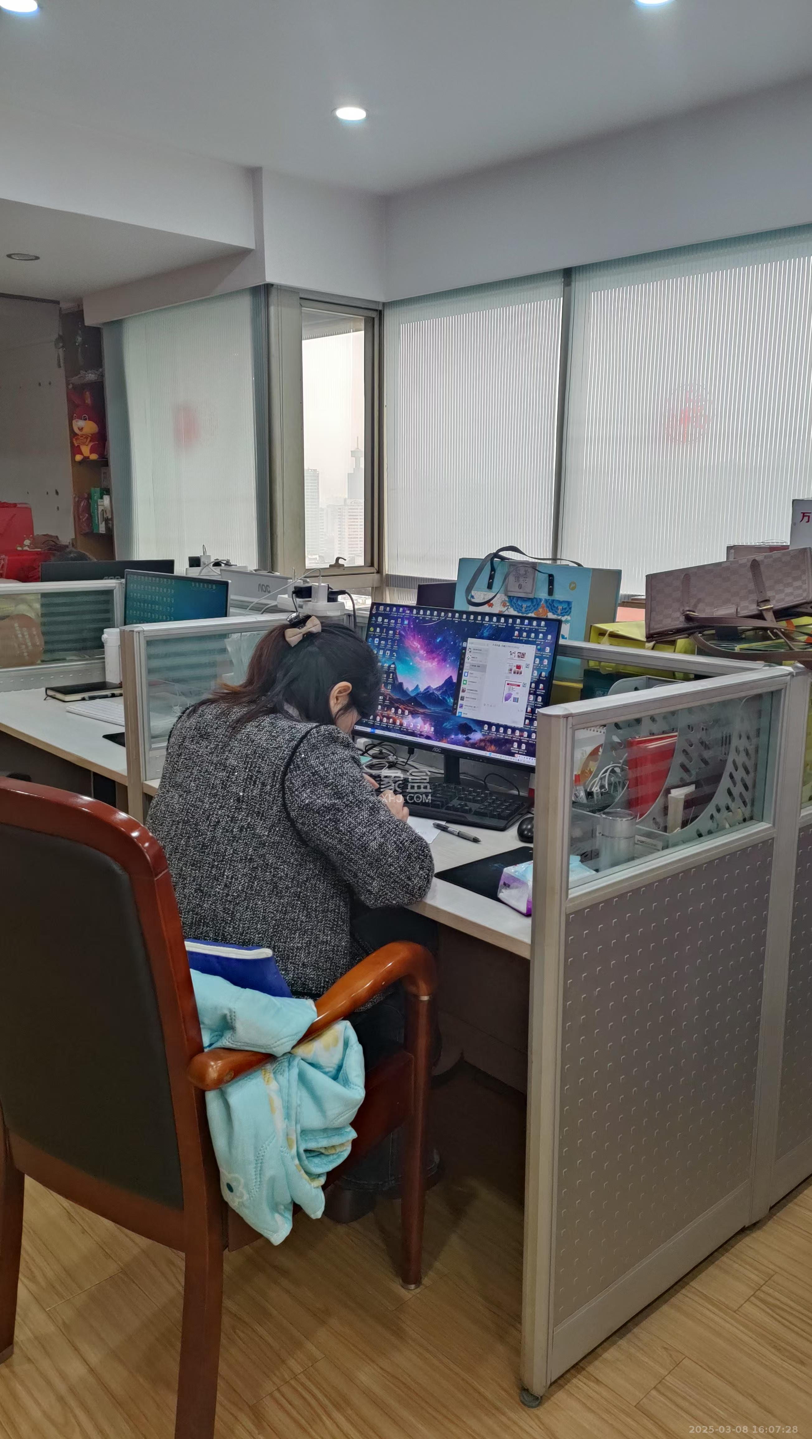 弘林国际   96.58㎡     5500.00元/月室内图