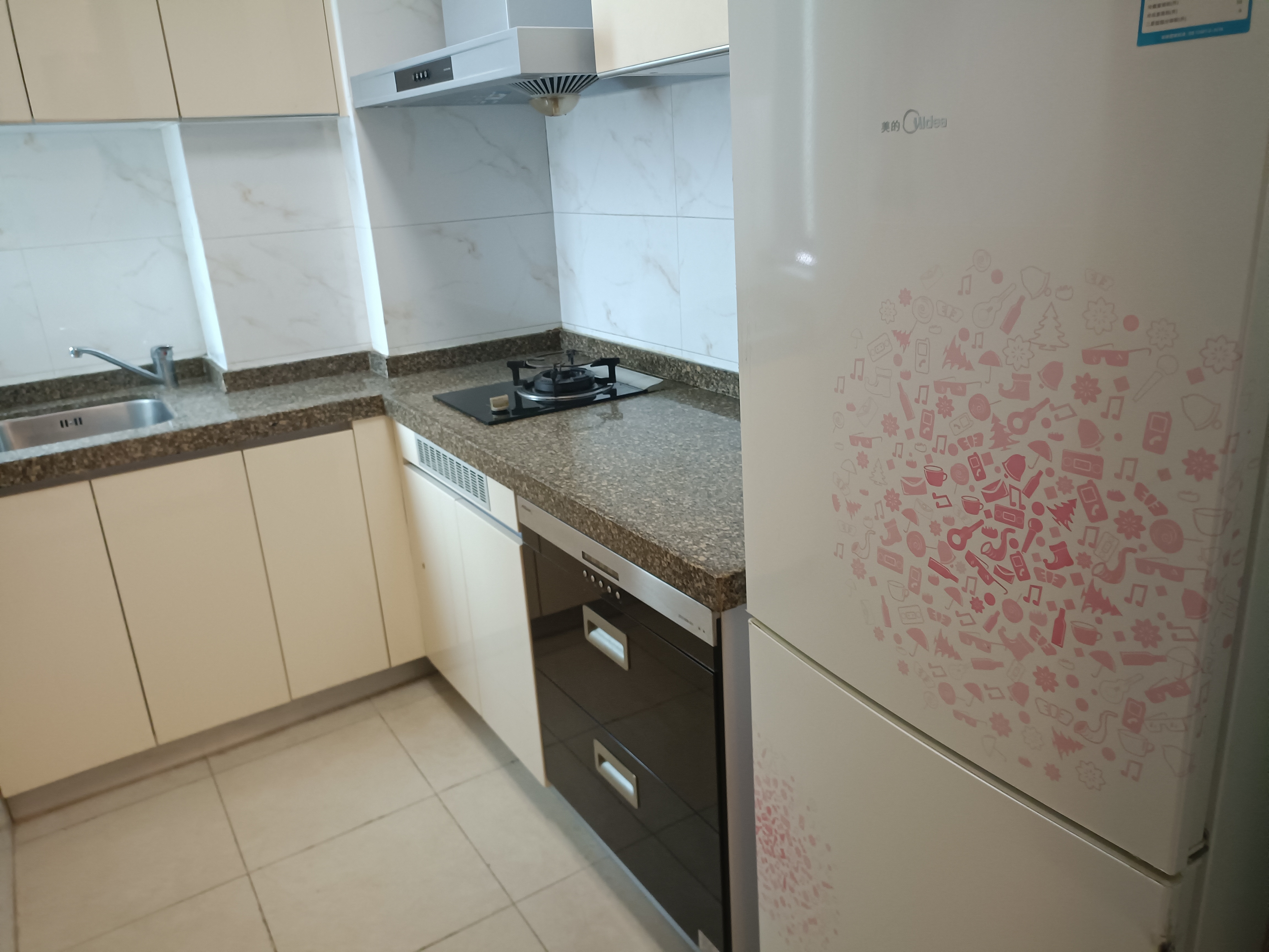 恒大绿洲 1室1厅1卫 1500.0元/月 恒大绿洲 1室1厅1卫 1500.0元/月室内图