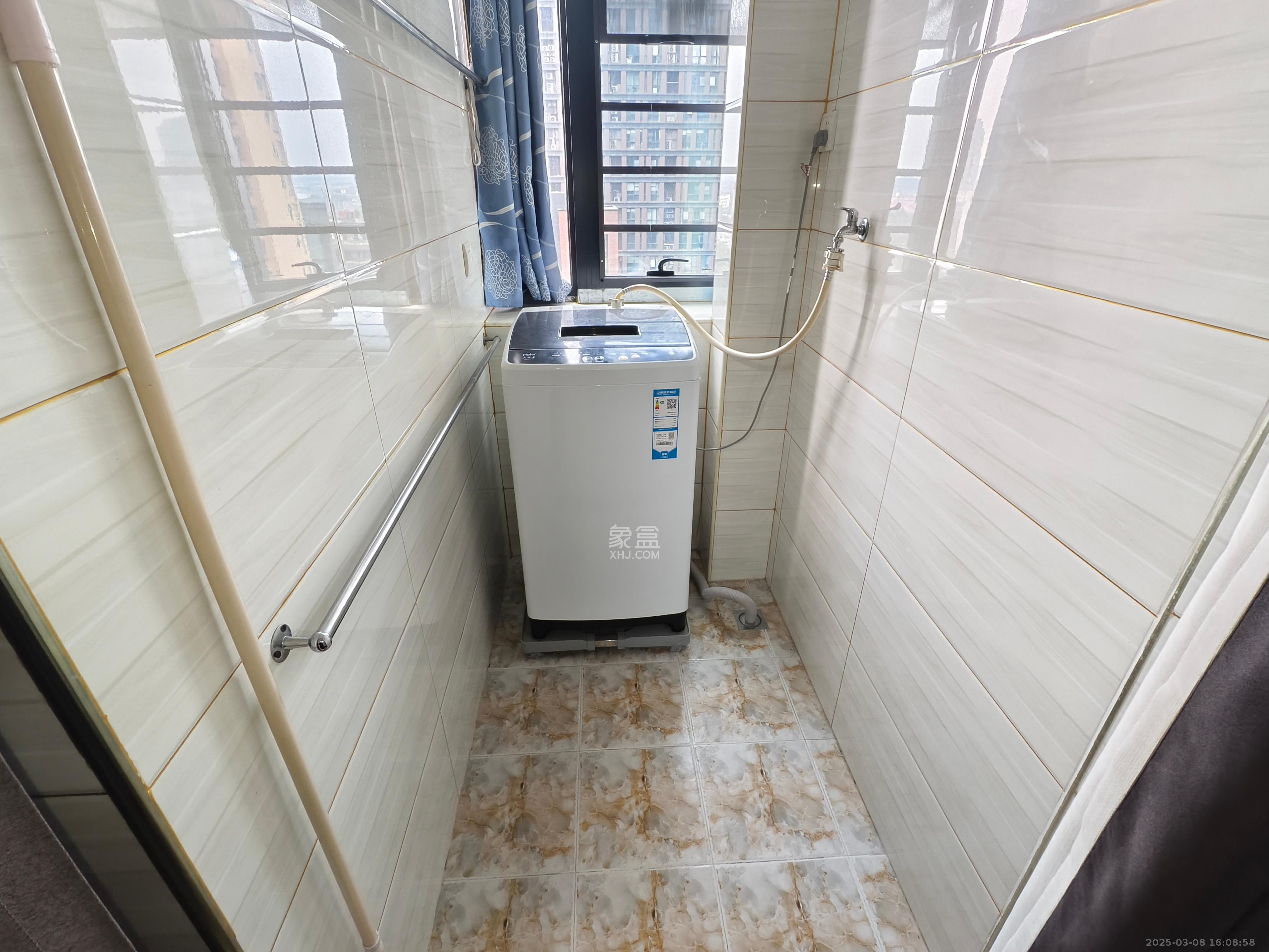 未来漫城  1室1厅1卫   1300.00元/月室内图