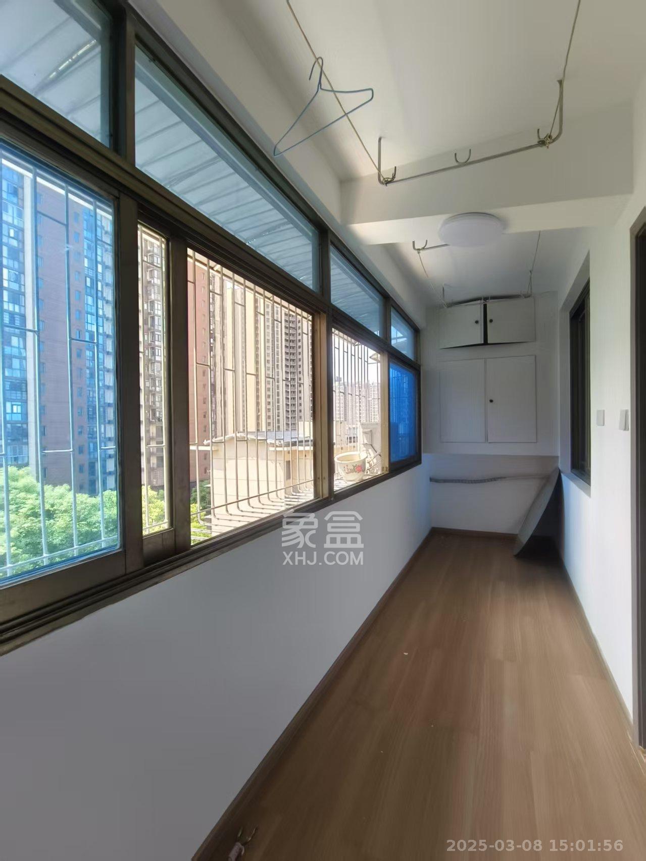 金鼎消防器材厂宿舍(陡岭路41号) 2室1厅1卫 1500.0元/月 金鼎消防器材厂宿舍(陡岭路41号) 2室1厅1卫 1500.0元/月室内图