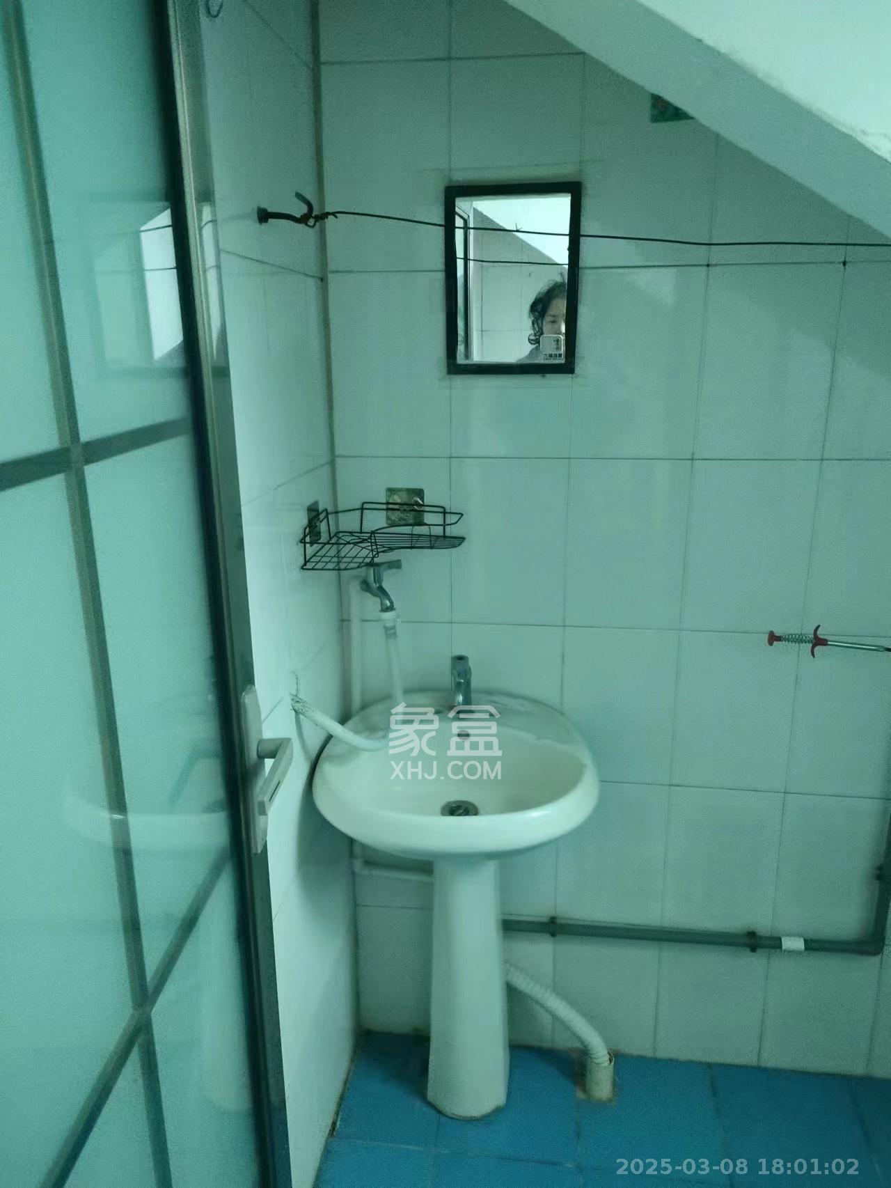 扬帆小区  2室1厅1卫   1200.00元/月室内图