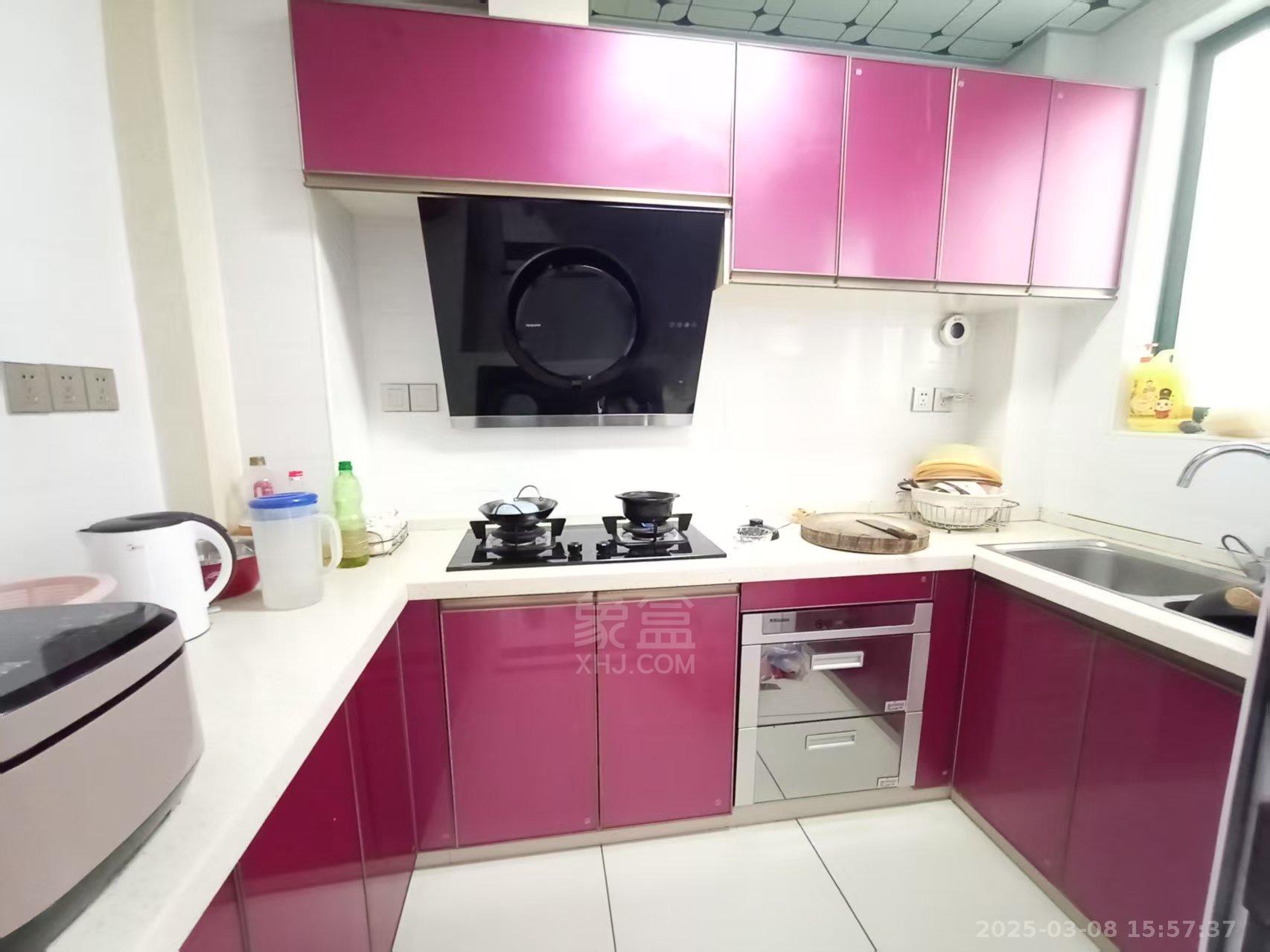 经世皇城 3室2厅2卫 2200.0元/月 经世皇城 3室2厅2卫 2200.0元/月室内图