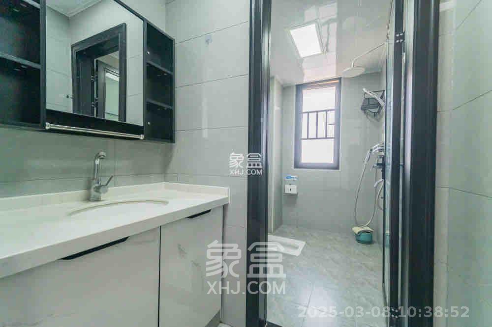 新城悦隽  3室2厅2卫   3000.00元/月室内图