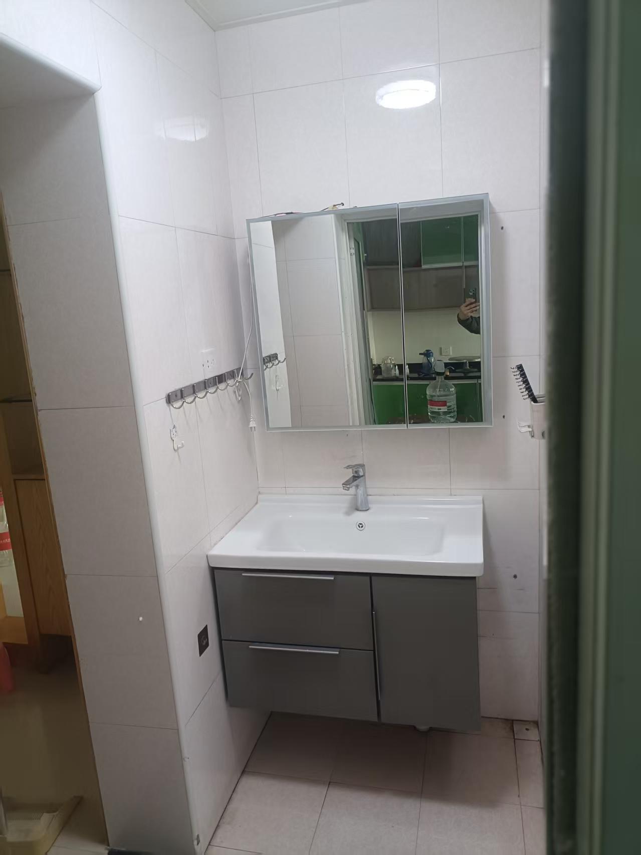 金柘小区  3室2厅1卫   1300.00元/月室内图1