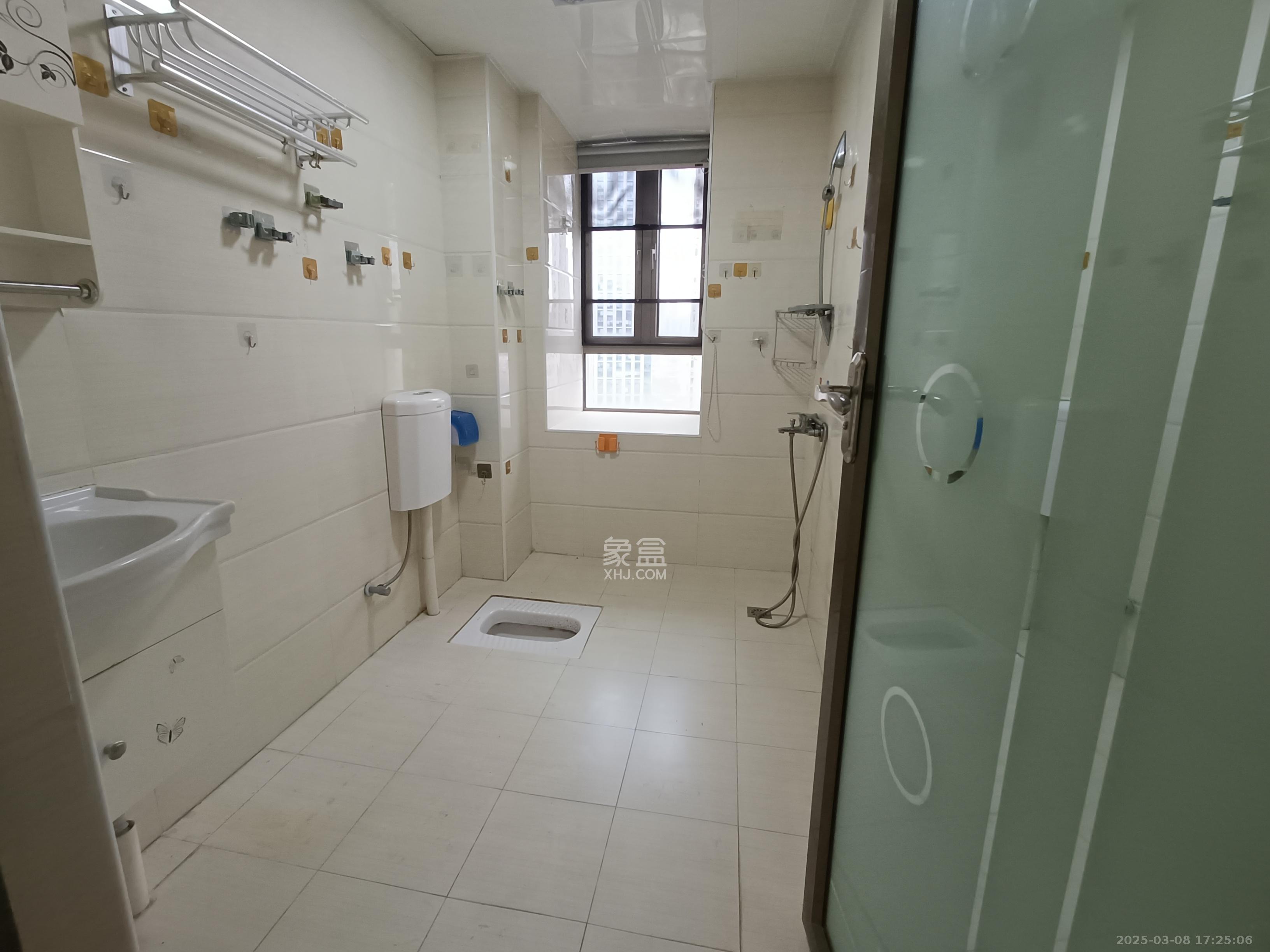 梅溪湖金茂悦(金悦雅苑) 4室2厅1卫 4000.0元/月 梅溪湖金茂悦(金悦雅苑) 4室2厅1卫 4000.0元/月室内图