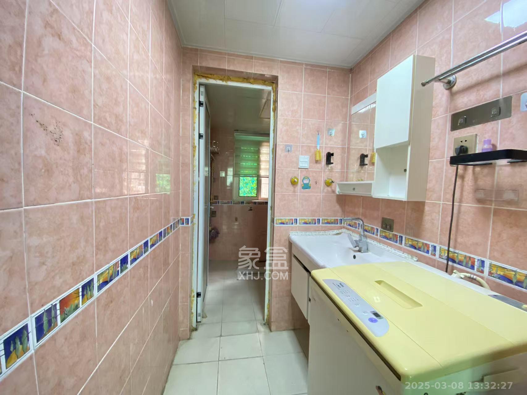 金蕾苑 4室2厅1卫 3700.0元/月 金蕾苑 4室2厅1卫 3700.0元/月室内图