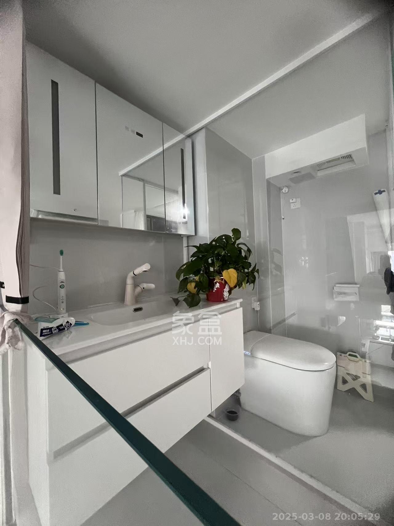 复地滨江金融中心 2室1厅2卫 3500.0元/月 复地滨江金融中心 2室1厅2卫 3500.0元/月室内图