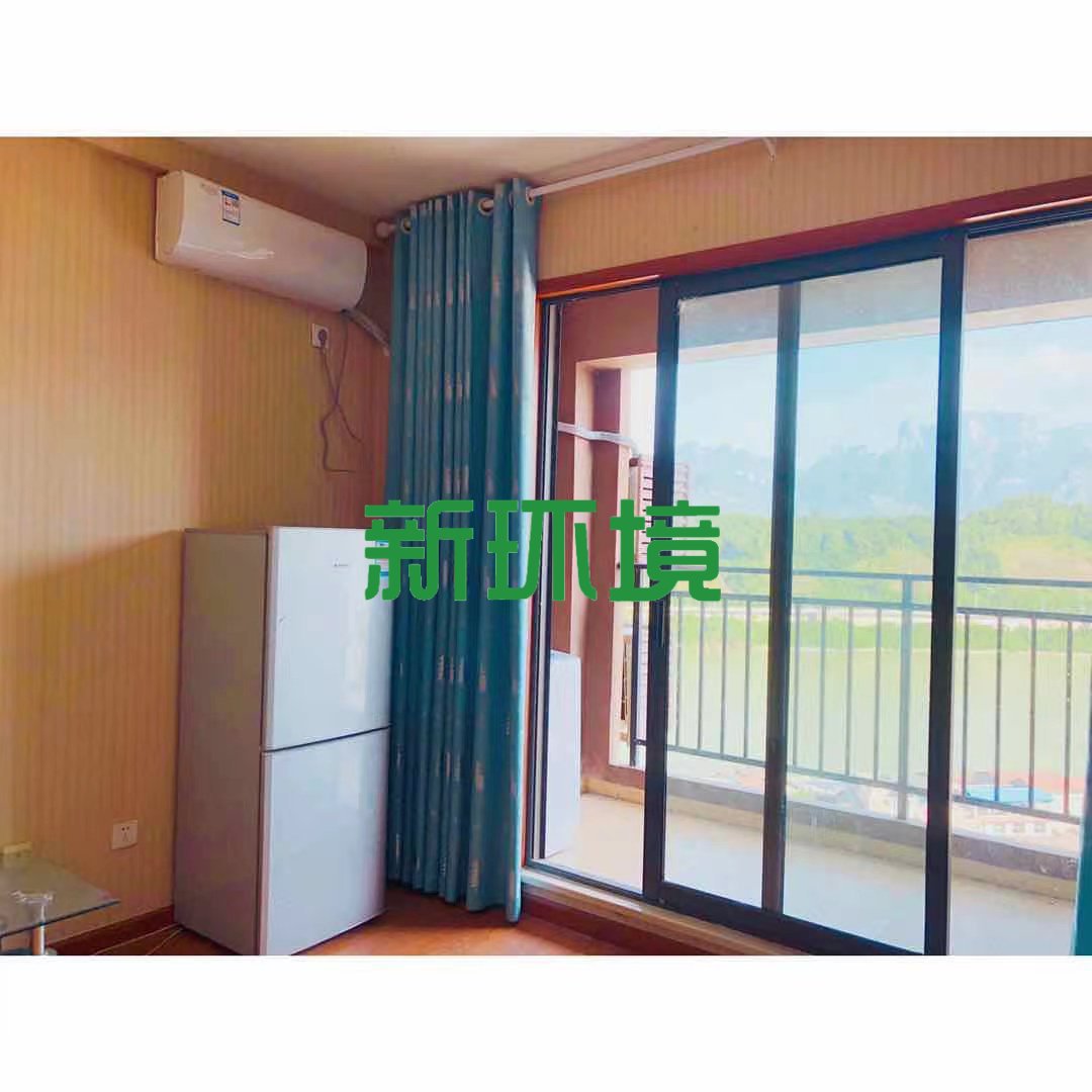 蓝色港湾  1室1厅1卫   21.00万客厅