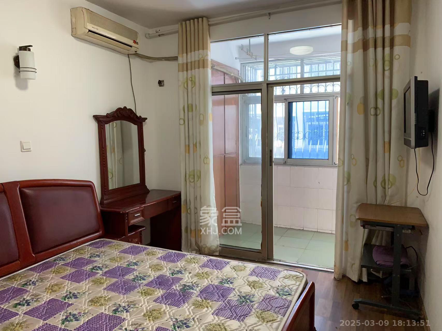 省建材院宿舍  3室1厅1卫    2600.0元/月 省建材院宿舍  3室1厅1卫    2600.0元/月室内图