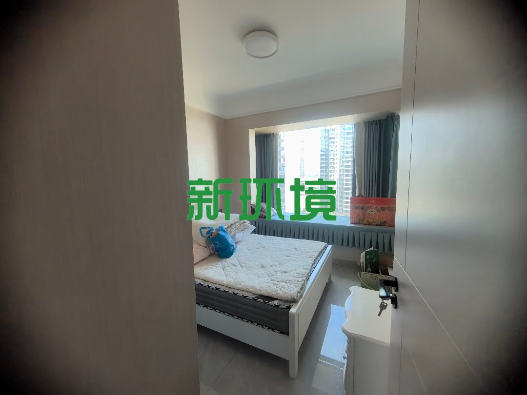 宁邦广场  4室2厅2卫   72.00万客厅