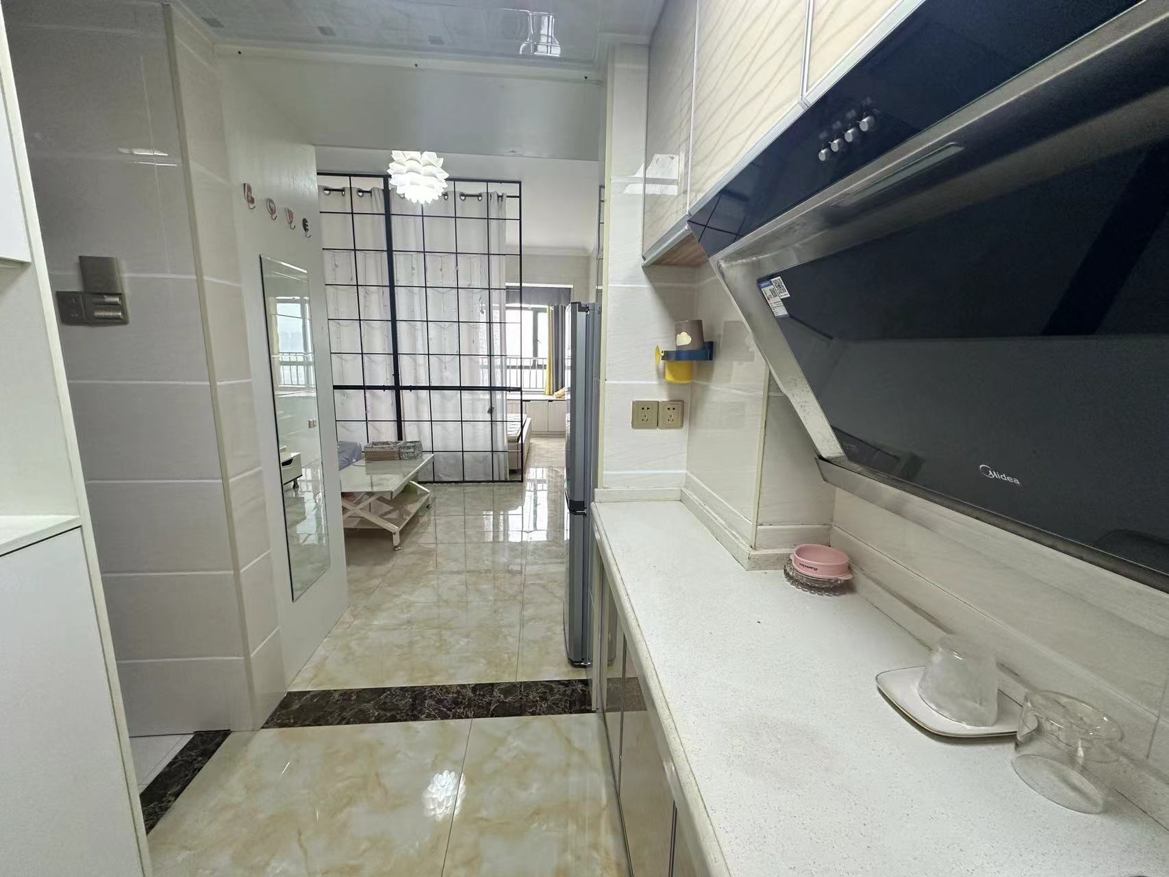 梓山湖公馆 1室1厅1卫 1200.0元/月 梓山湖公馆 1室1厅1卫 1200.0元/月室内图