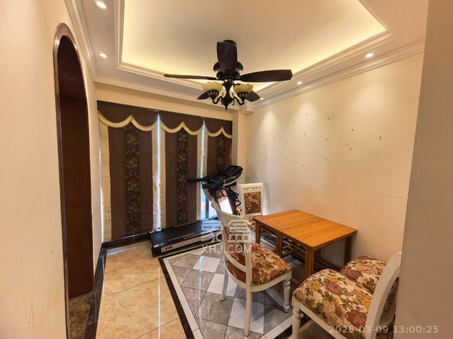 南庭城果 3室2厅1卫 2600.0元/月 南庭城果 3室2厅1卫 2600.0元/月室内图