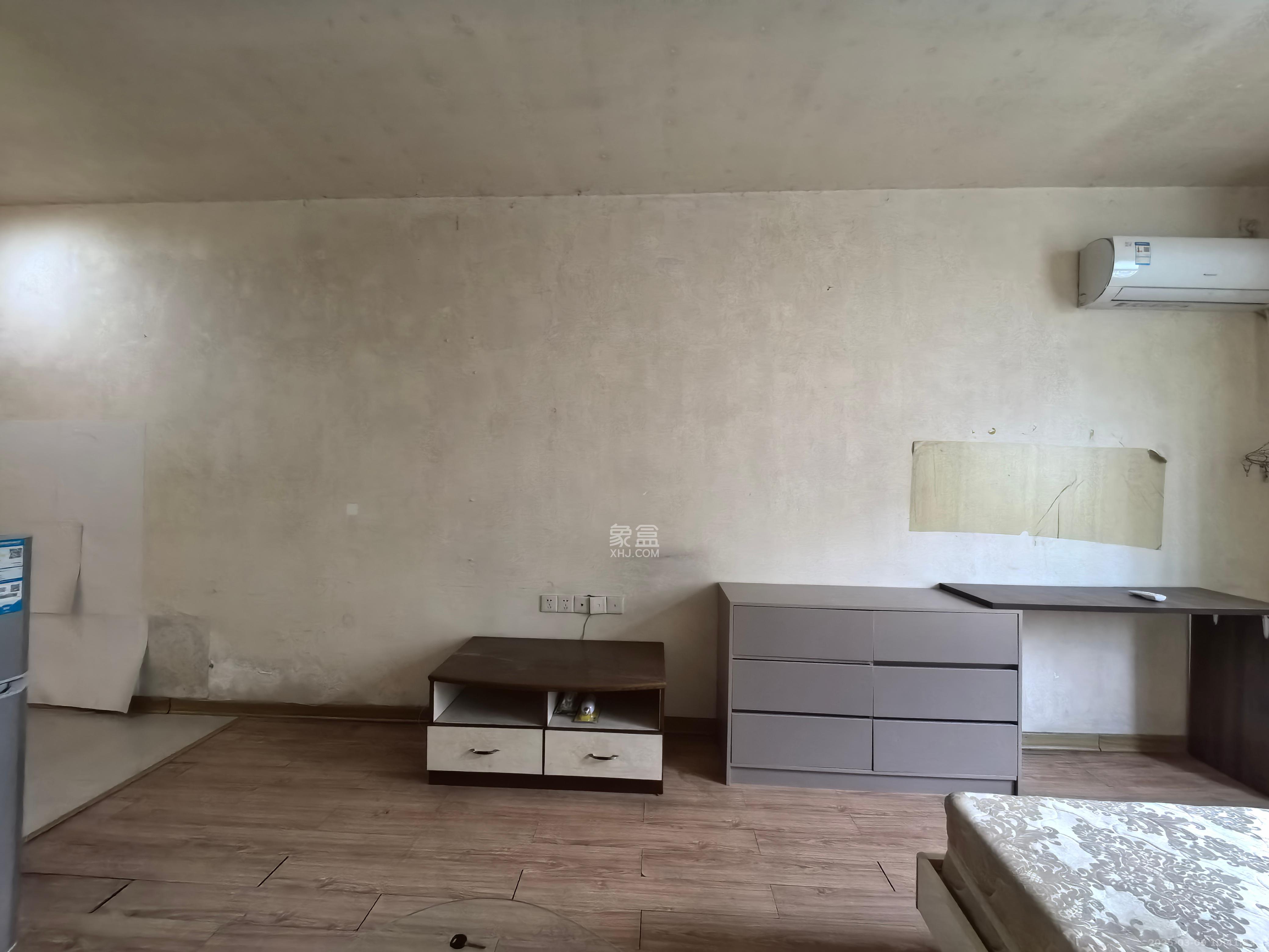 咸嘉新村悦峰园 1室1厅1卫 1000.0元/月 咸嘉新村悦峰园 1室1厅1卫 1000.0元/月室内图