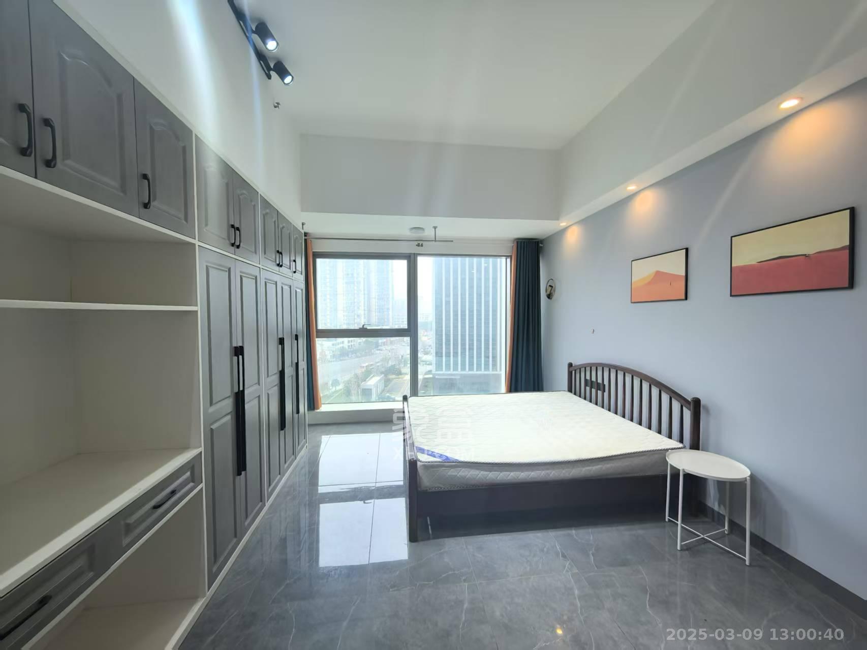 汇景发展环球中心 1室1厅1卫 2600.0元/月 汇景发展环球中心 1室1厅1卫 2600.0元/月室内图