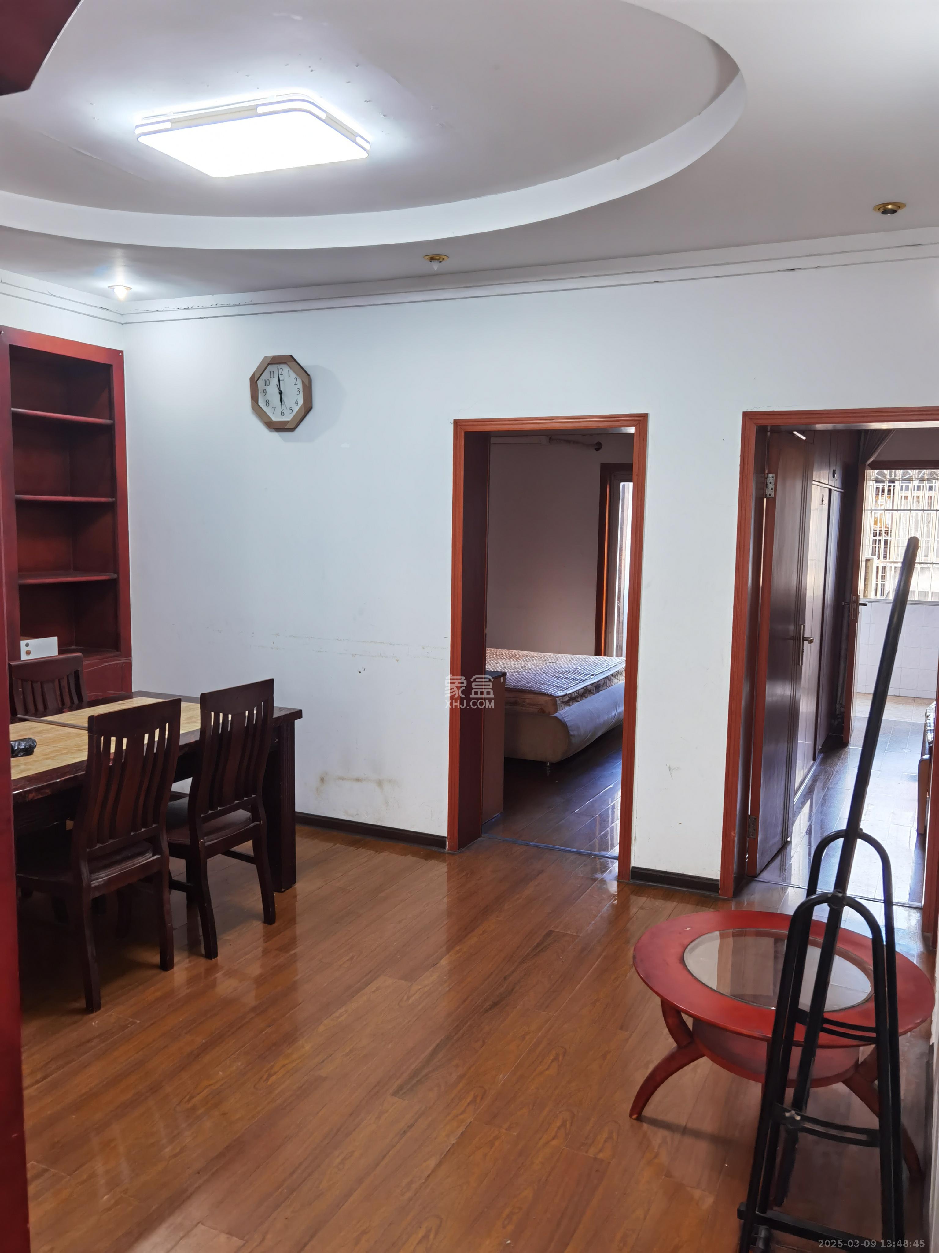 安泰新村 3室2厅1卫 2000.0元/月 安泰新村 3室2厅1卫 2000.0元/月室内图