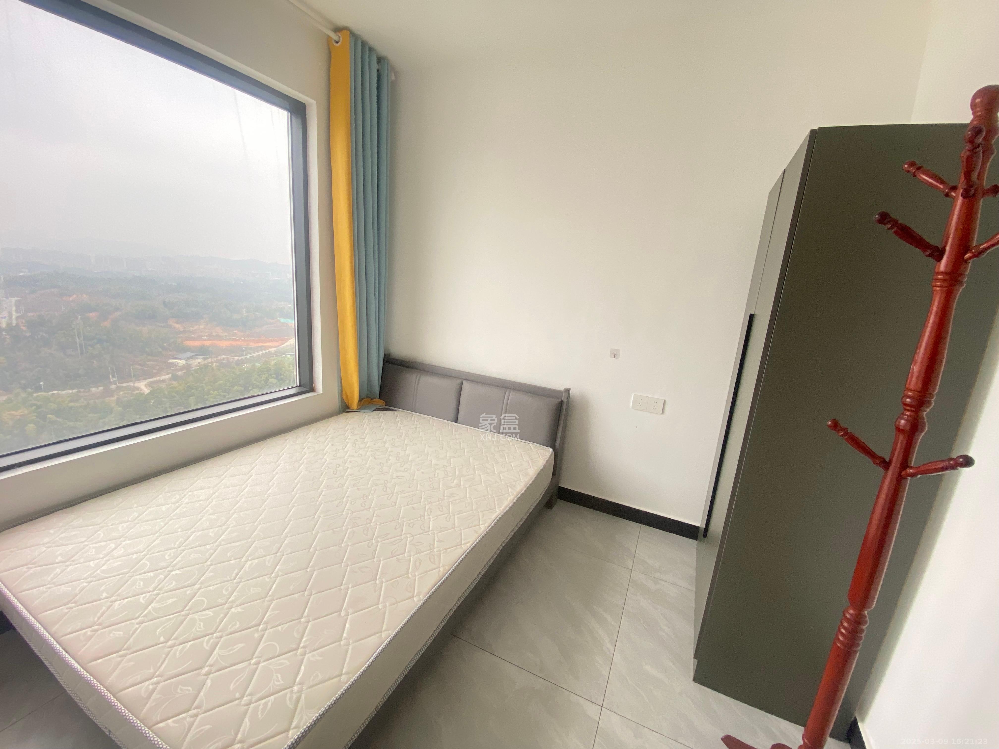 卓越青竹湖 4室2厅2卫 2200.0元/月 卓越青竹湖 4室2厅2卫 2200.0元/月室内图